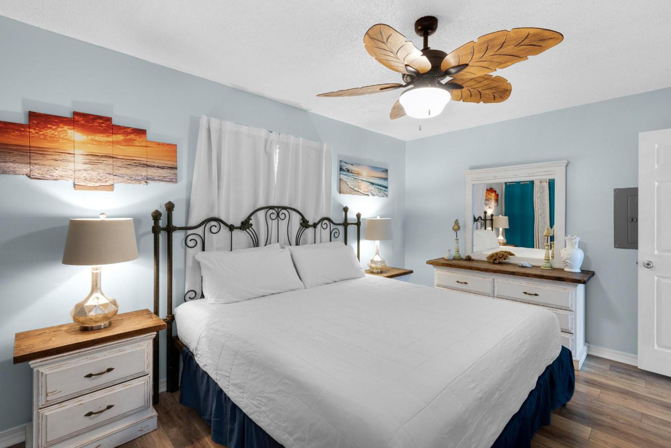 Gulf Island 232 - Sunset Suite