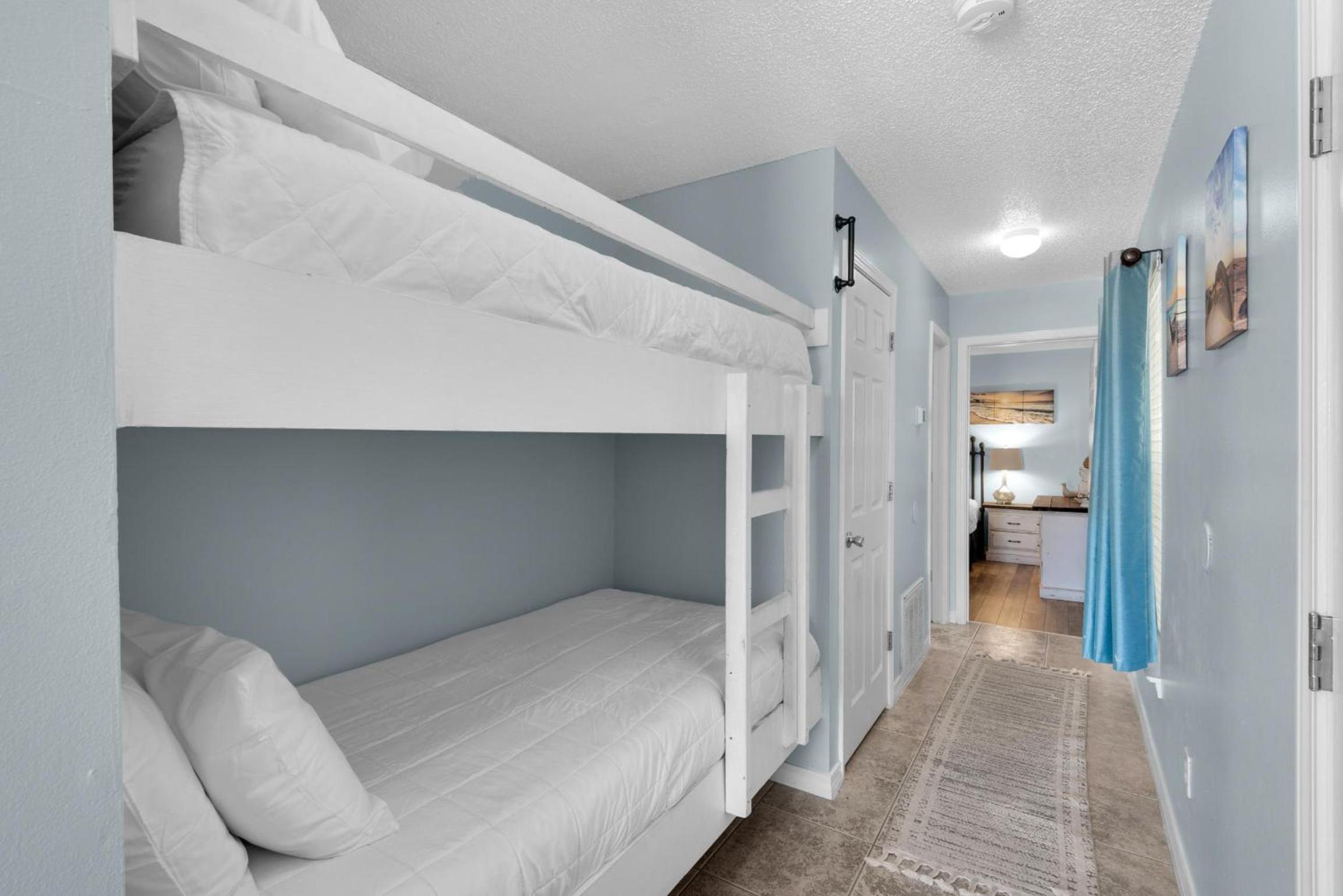 Gulf Island 232 - Sunset Suite