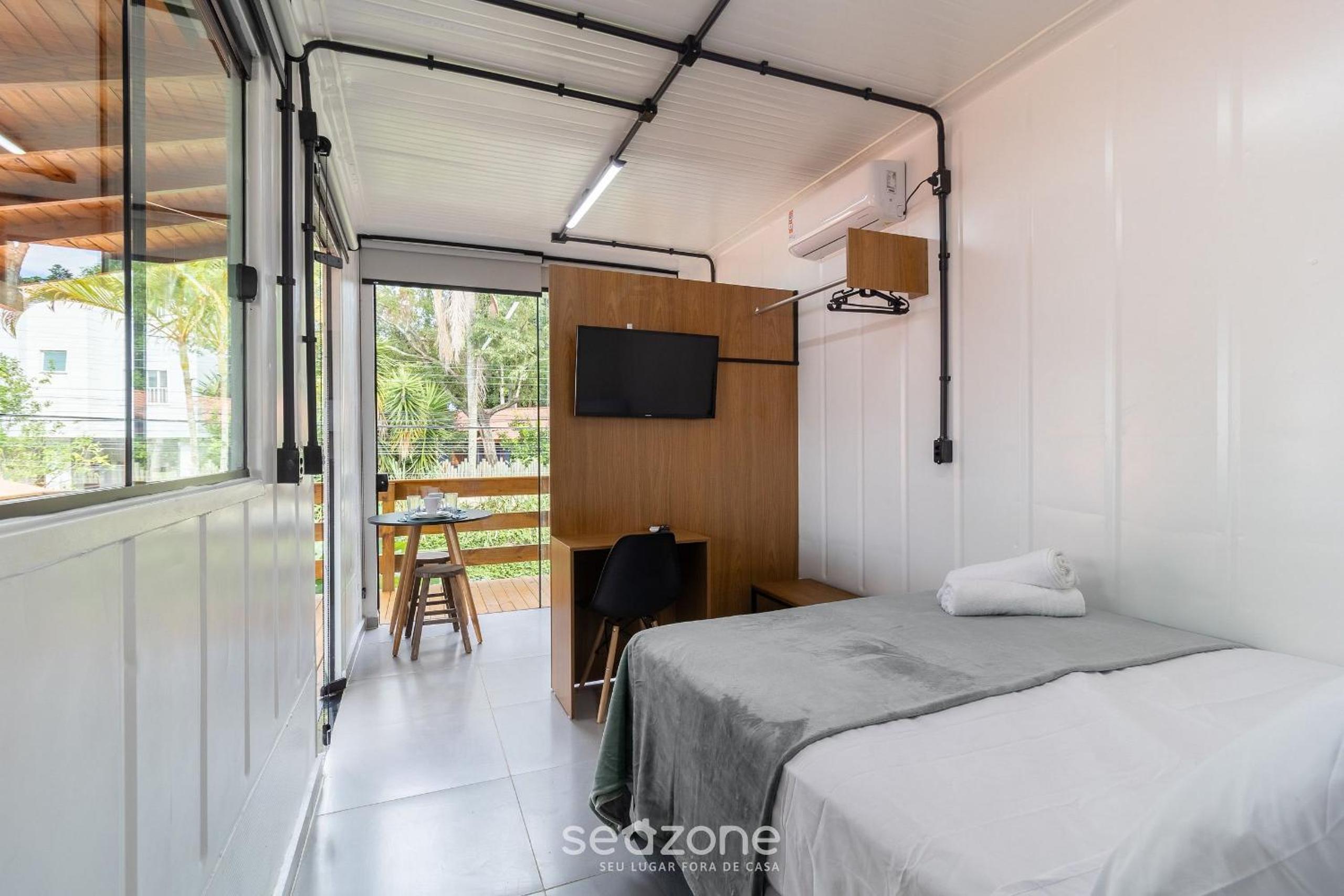Beautiful and Practical Studios in Lagoa da Conceição - JAS