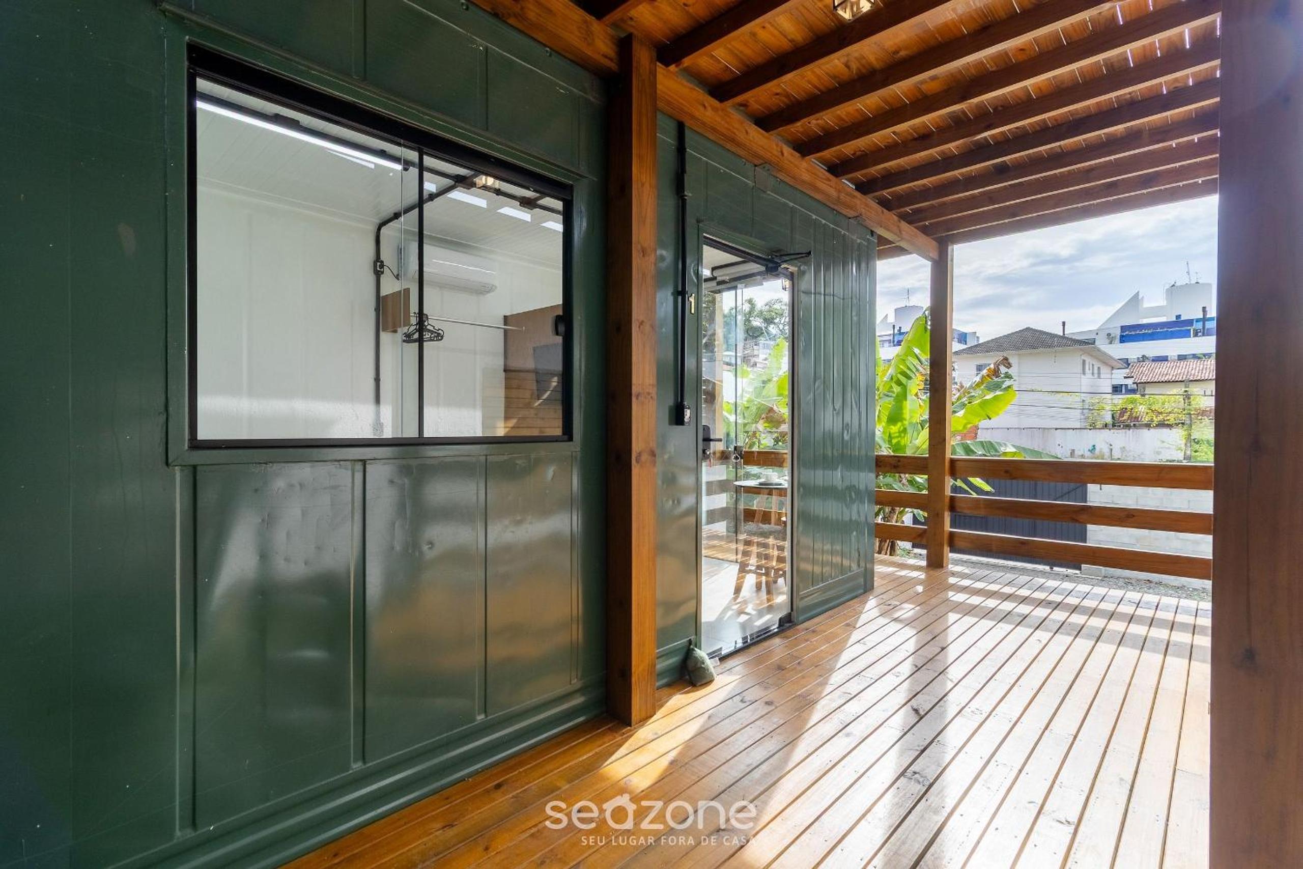 Beautiful and Practical Studios in Lagoa da Conceição - JAS