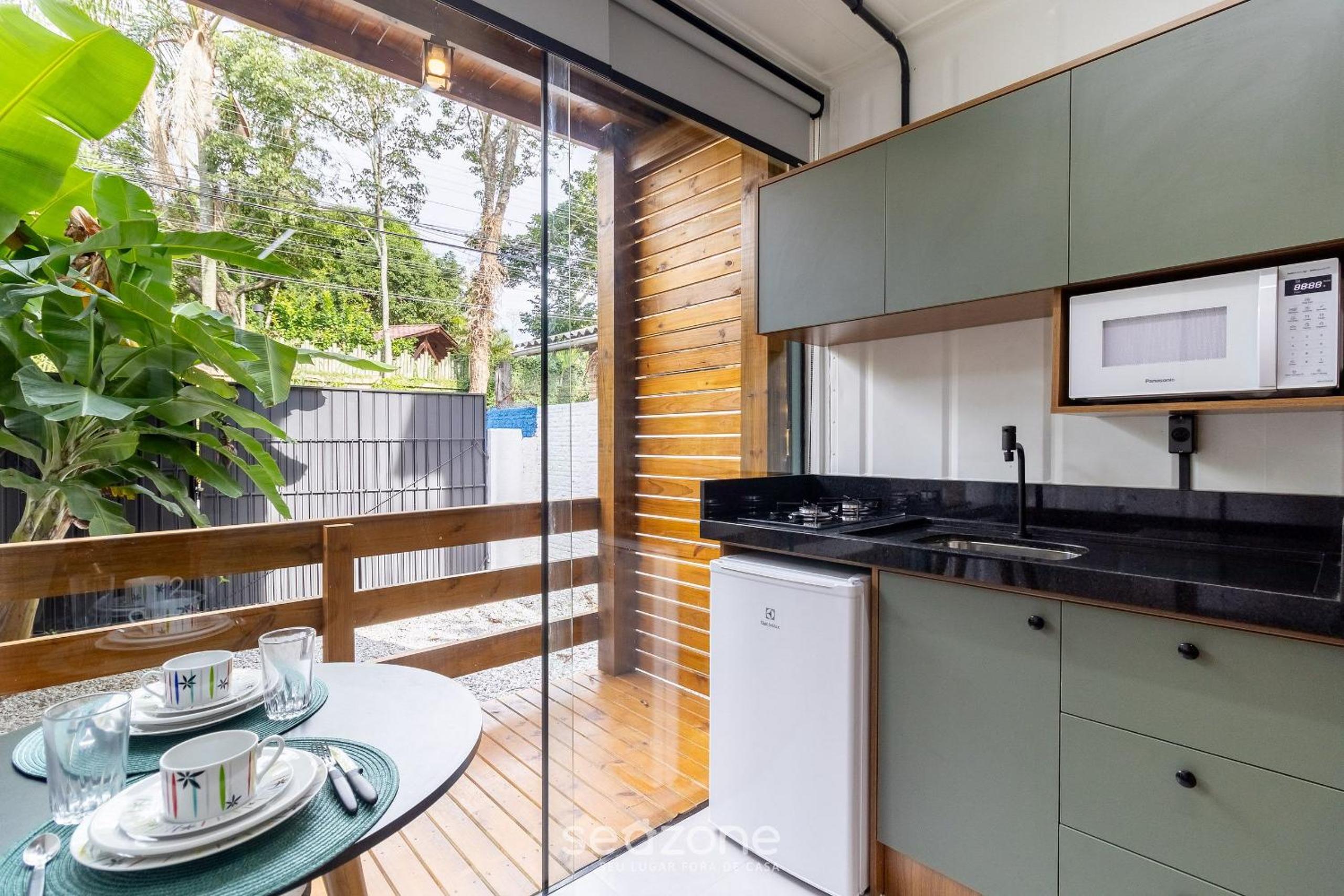 Beautiful and Practical Studios in Lagoa da Conceição - JAS