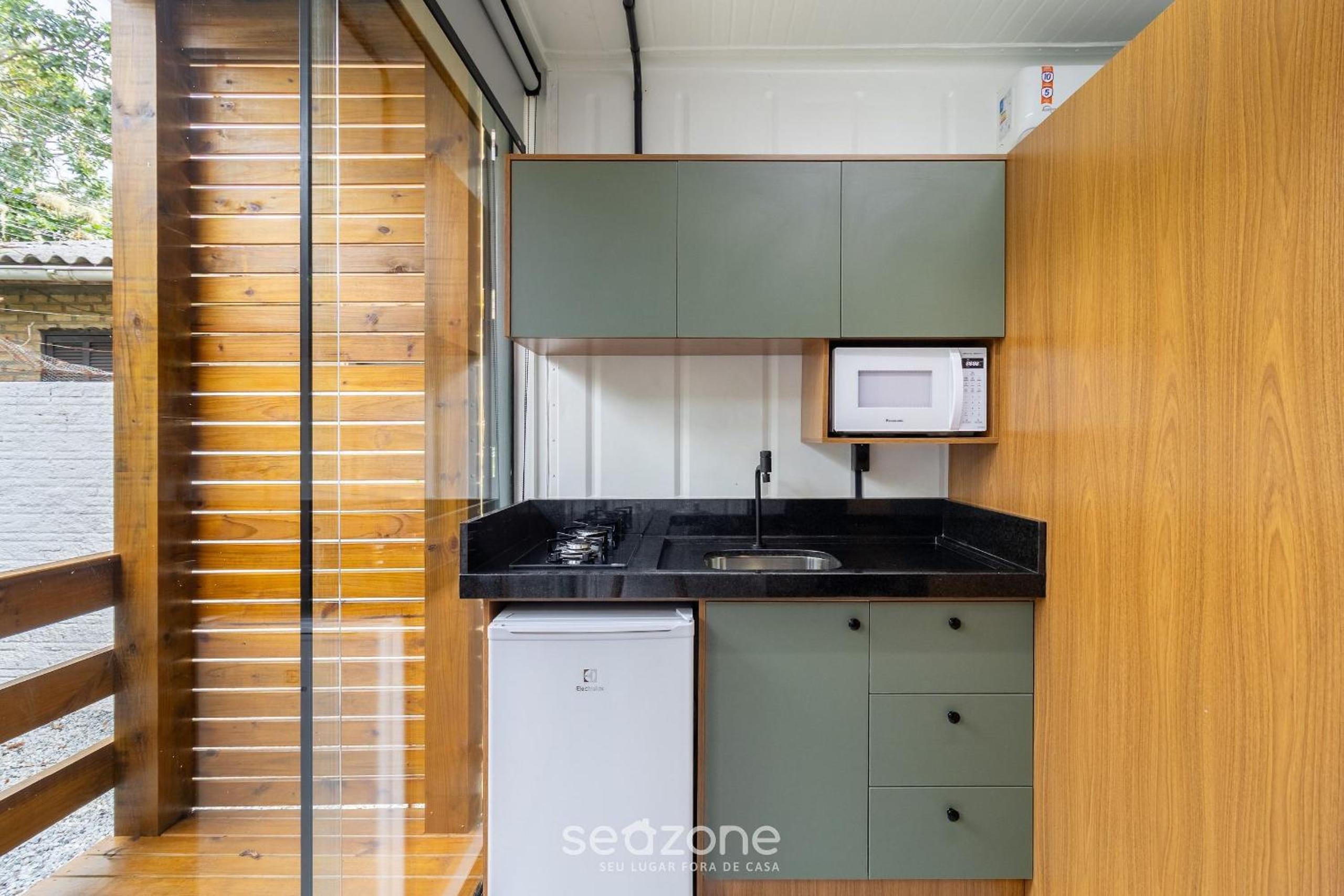 Beautiful and Practical Studios in Lagoa da Conceição - JAS