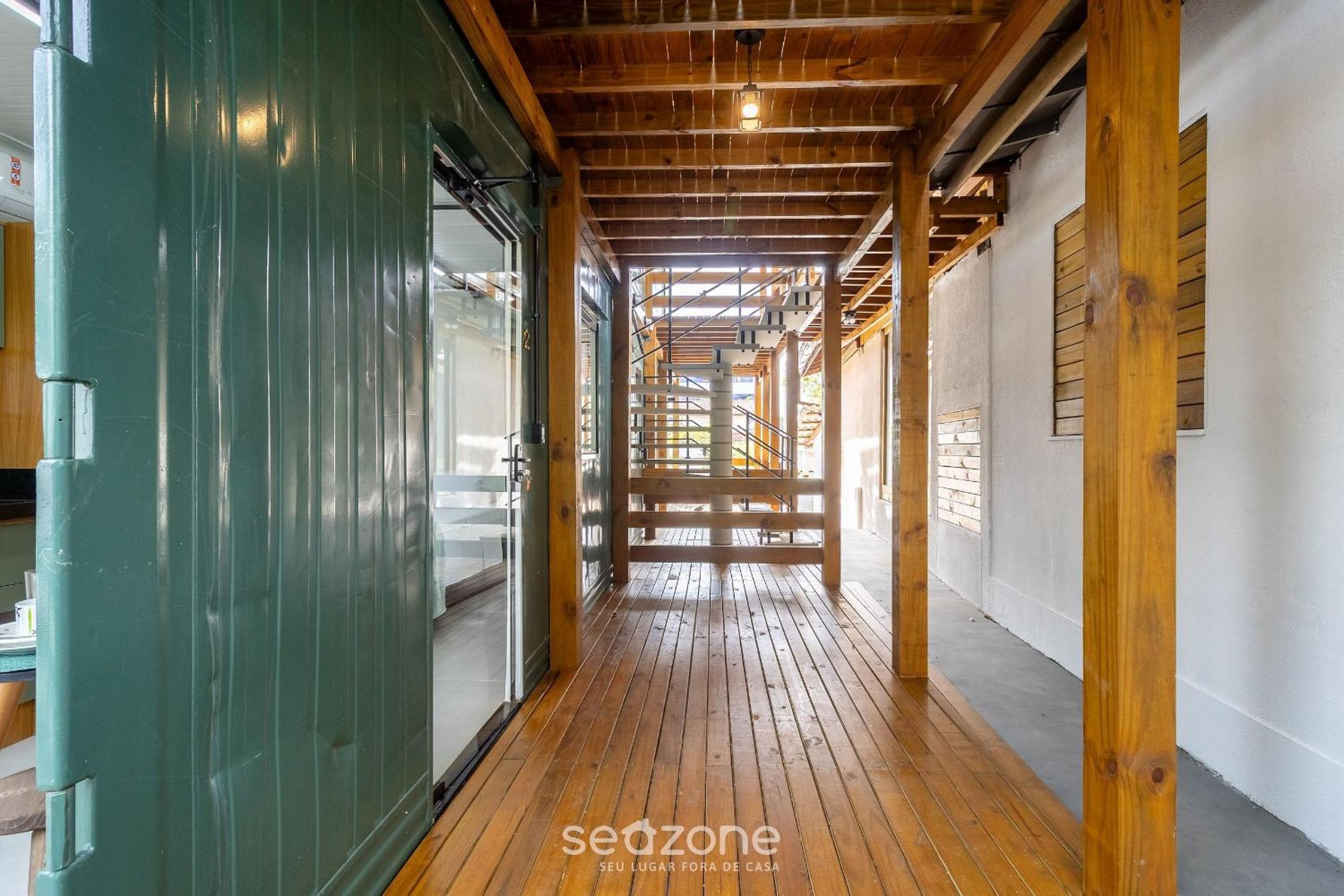 Beautiful and Practical Studios in Lagoa da Conceição - JAS