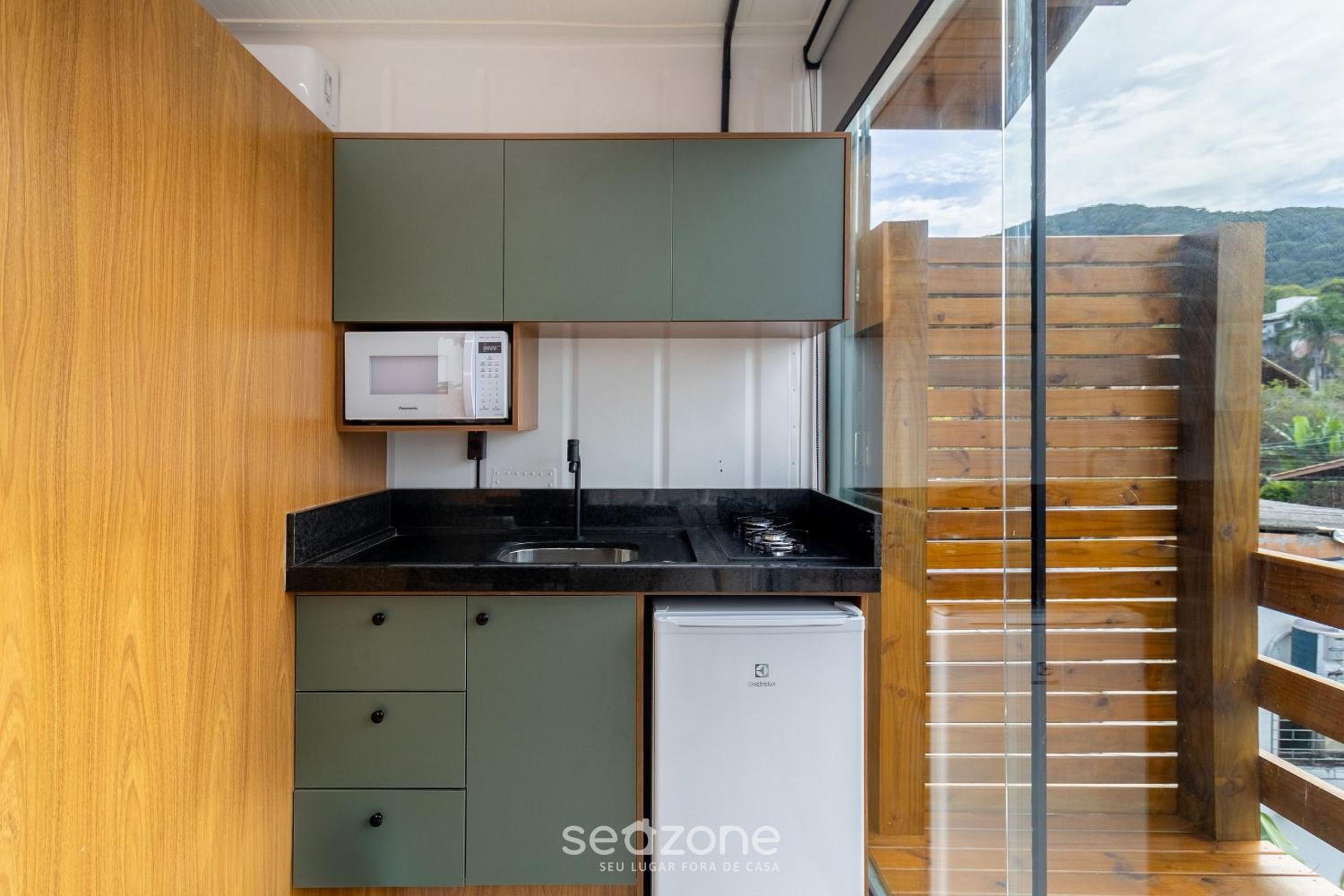 Beautiful and Practical Studios in Lagoa da Conceição - JAS