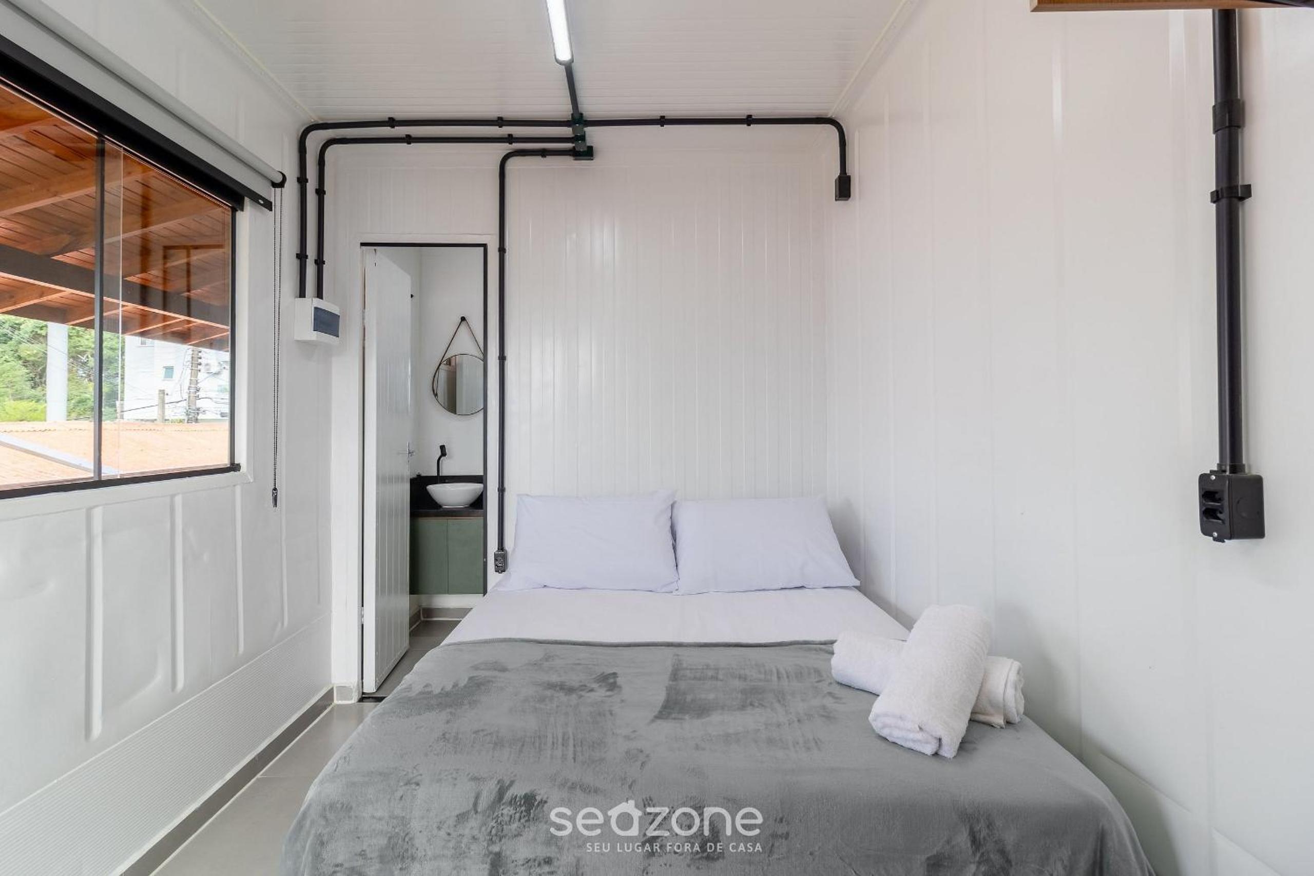Beautiful and Practical Studios in Lagoa da Conceição - JAS