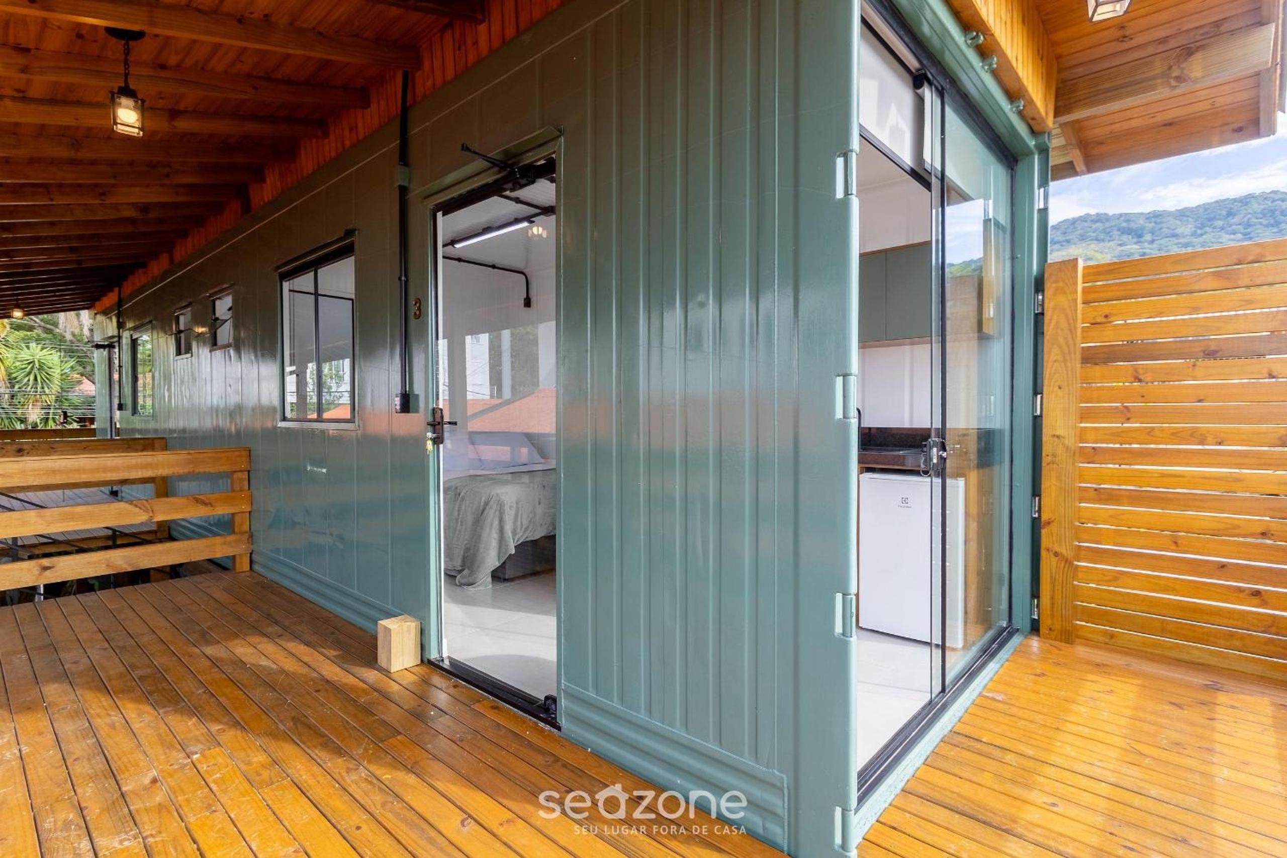 Beautiful and Practical Studios in Lagoa da Conceição - JAS