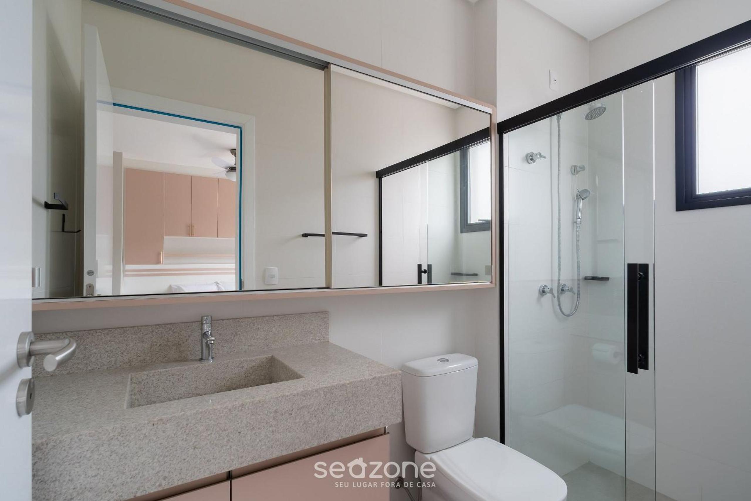 Building with swimming pool 800m from Beach - ACB
