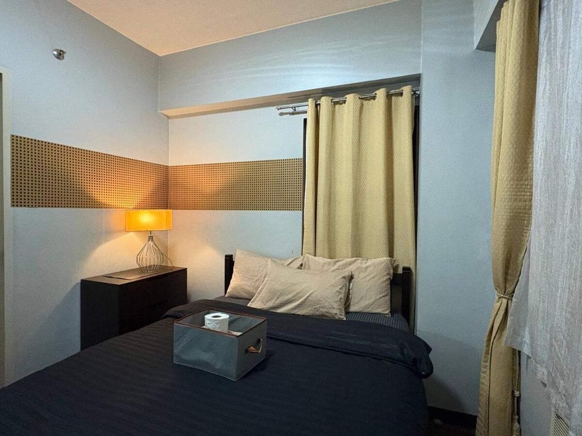 Super Cozy Apartment-Newport Boulevard