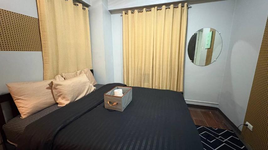 Super Cozy Apartment-Newport Boulevard