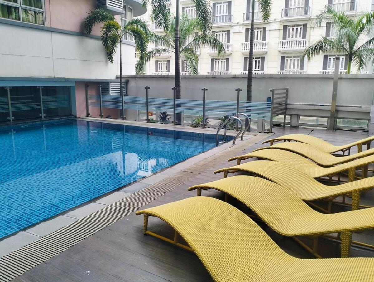 #Affordable Condotel Newport Boulevard
