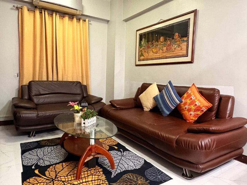 Super Cozy Apartment-Newport Boulevard