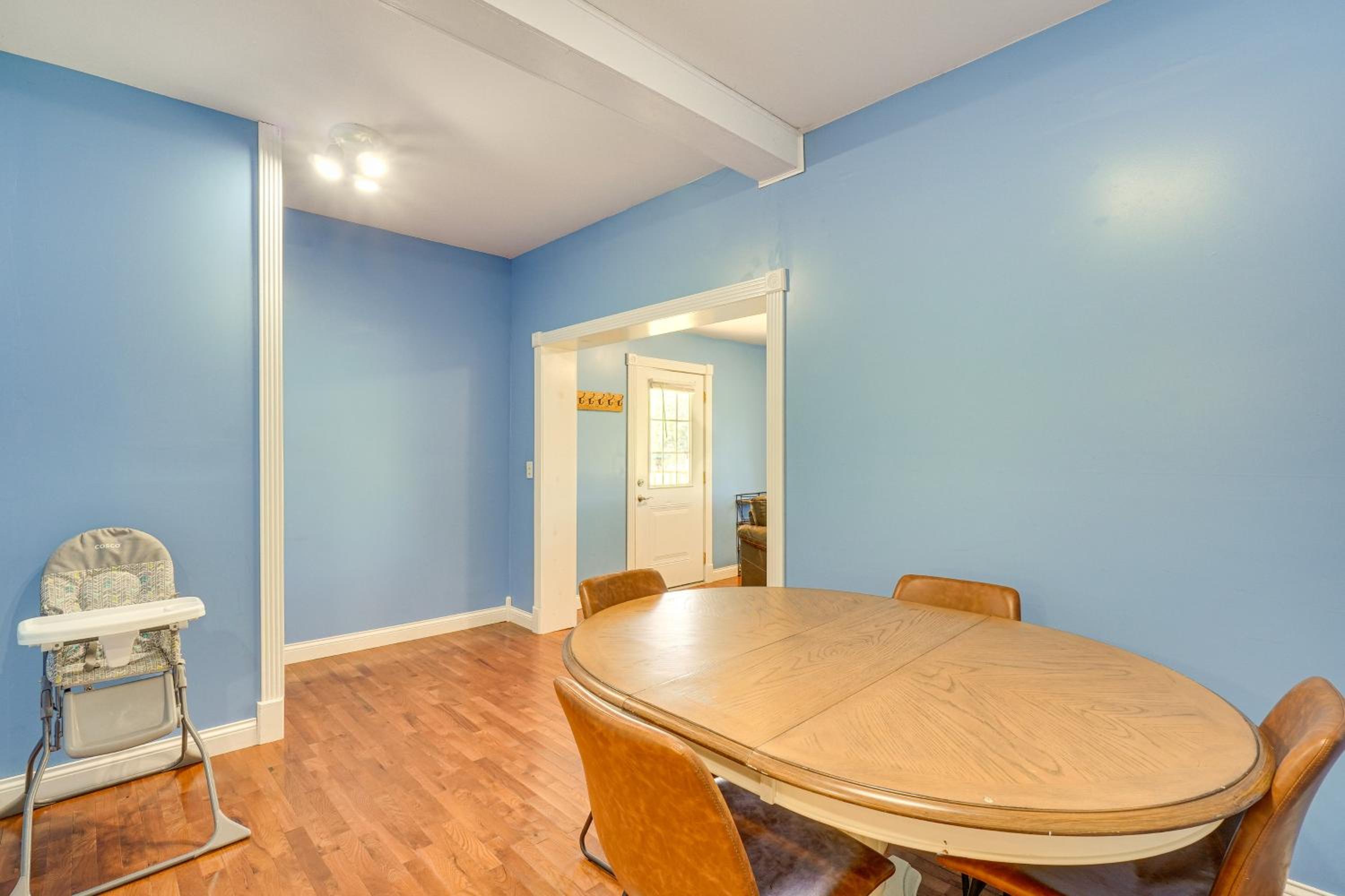 Peaceful and Private! Pet-Friendly Williamsburg Home