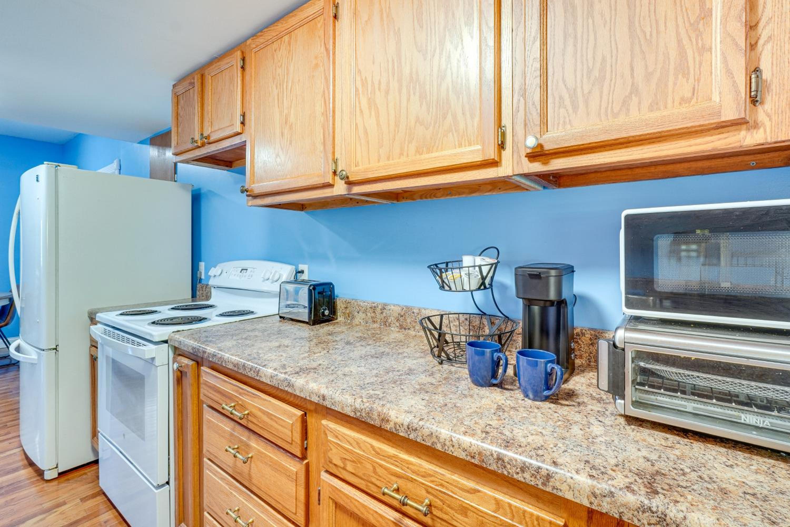Peaceful and Private! Pet-Friendly Williamsburg Home