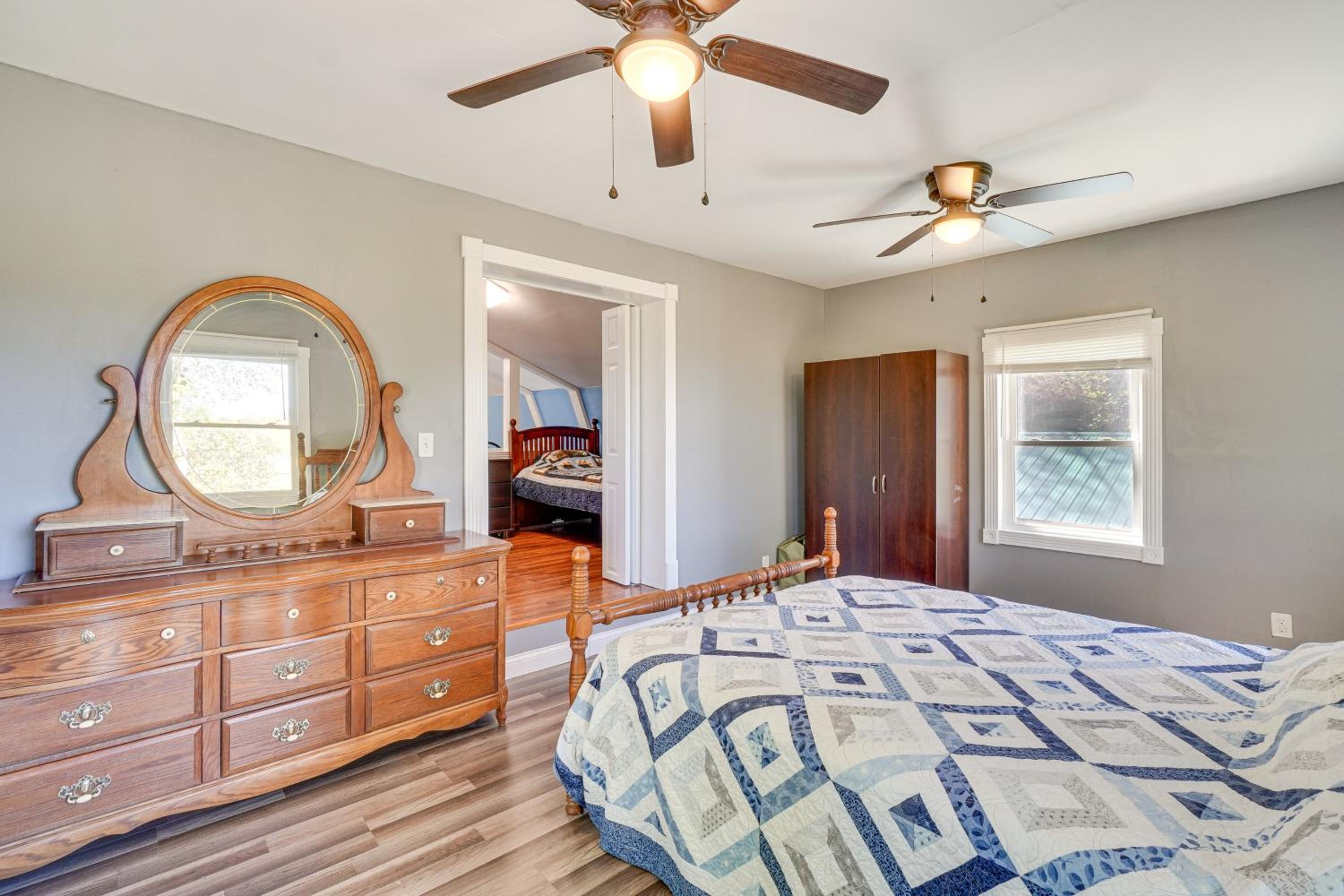 Peaceful and Private! Pet-Friendly Williamsburg Home