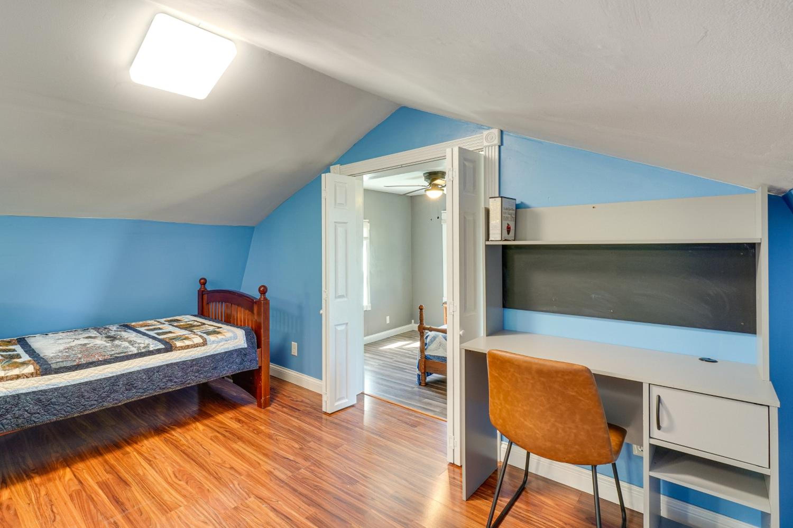 Peaceful and Private! Pet-Friendly Williamsburg Home