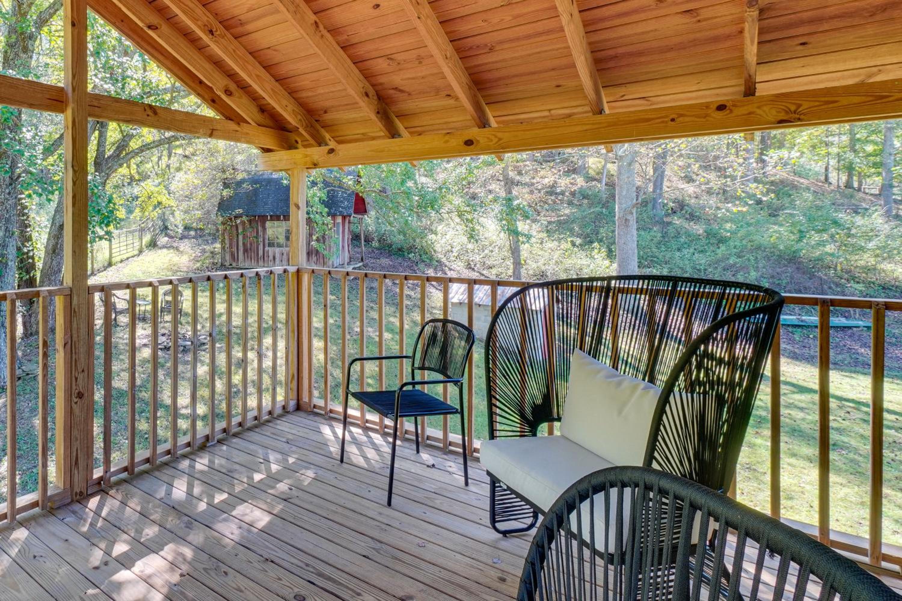 Peaceful and Private! Pet-Friendly Williamsburg Home