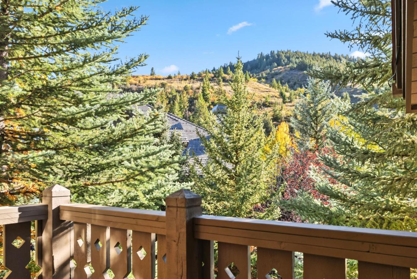 Arrowhead Oasis with Resort Perks and 5 Min Walk to Lift