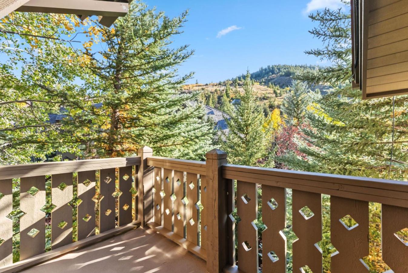 Arrowhead Oasis with Resort Perks and 5 Min Walk to Lift