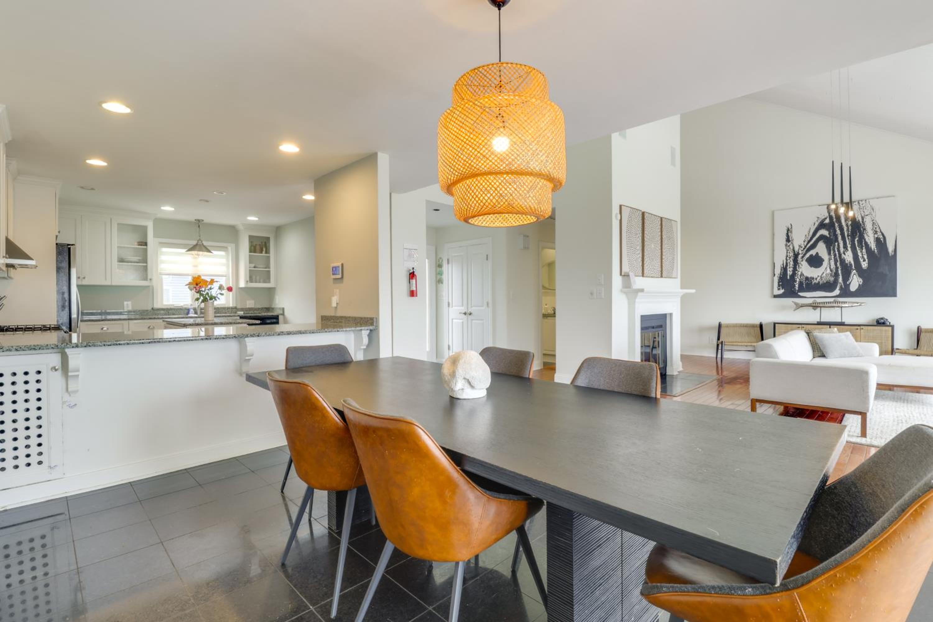 Pets Welcome Beachfront Family Retreat in Norfolk