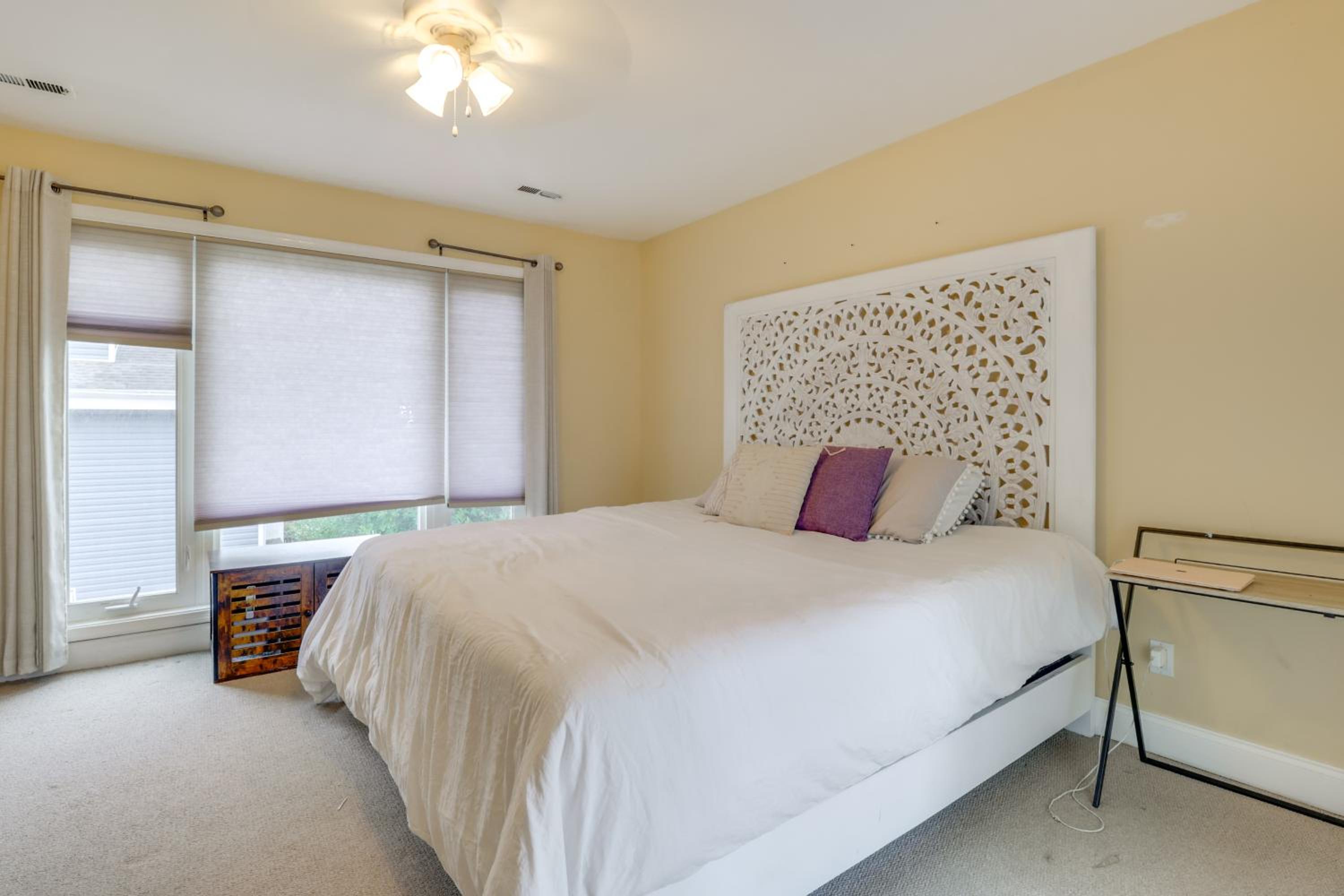 Pets Welcome Beachfront Family Retreat in Norfolk