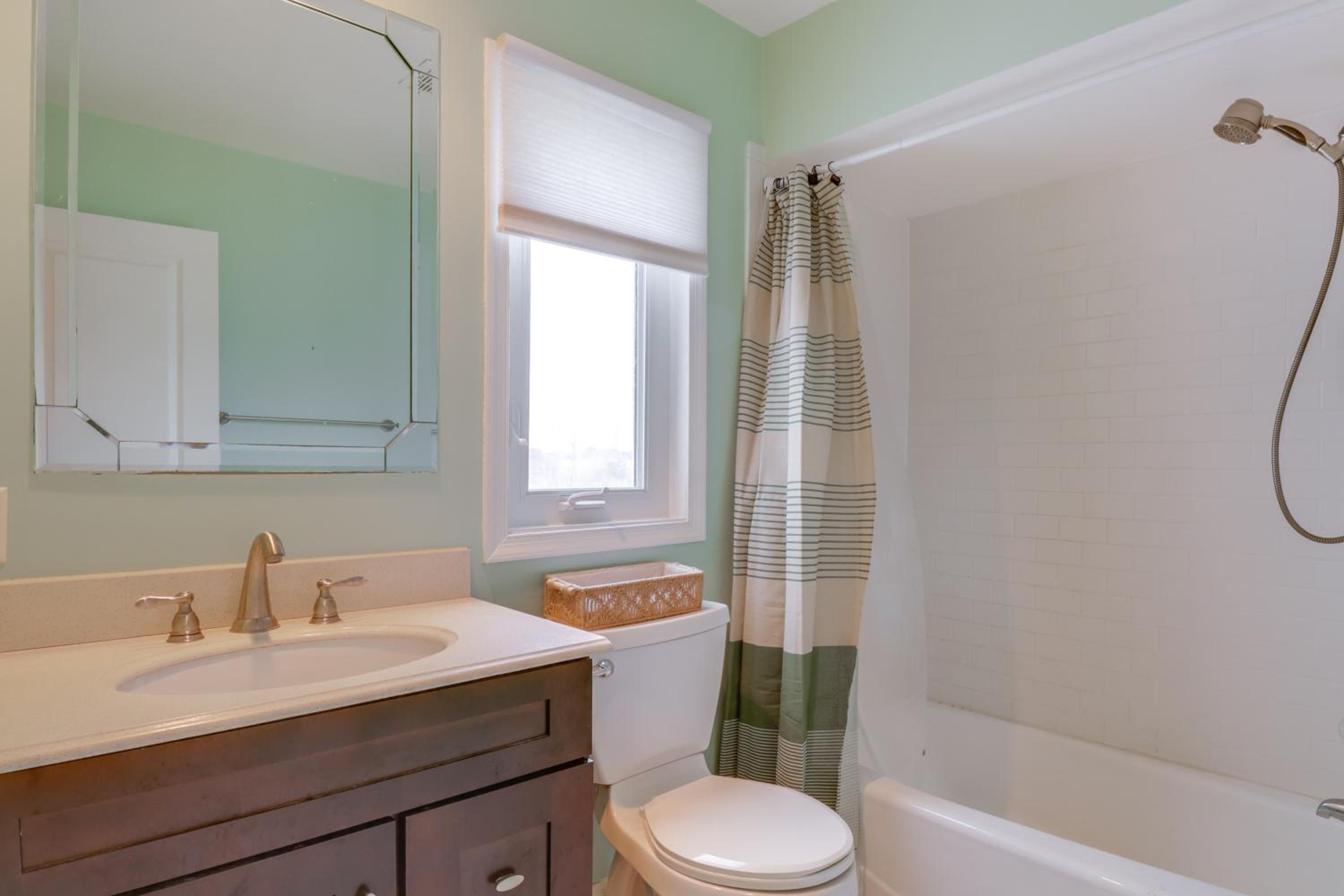 Pets Welcome Beachfront Family Retreat in Norfolk