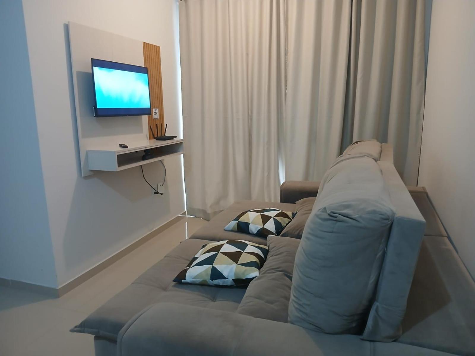 Ótima Localização, com suíte, Garagem coberta