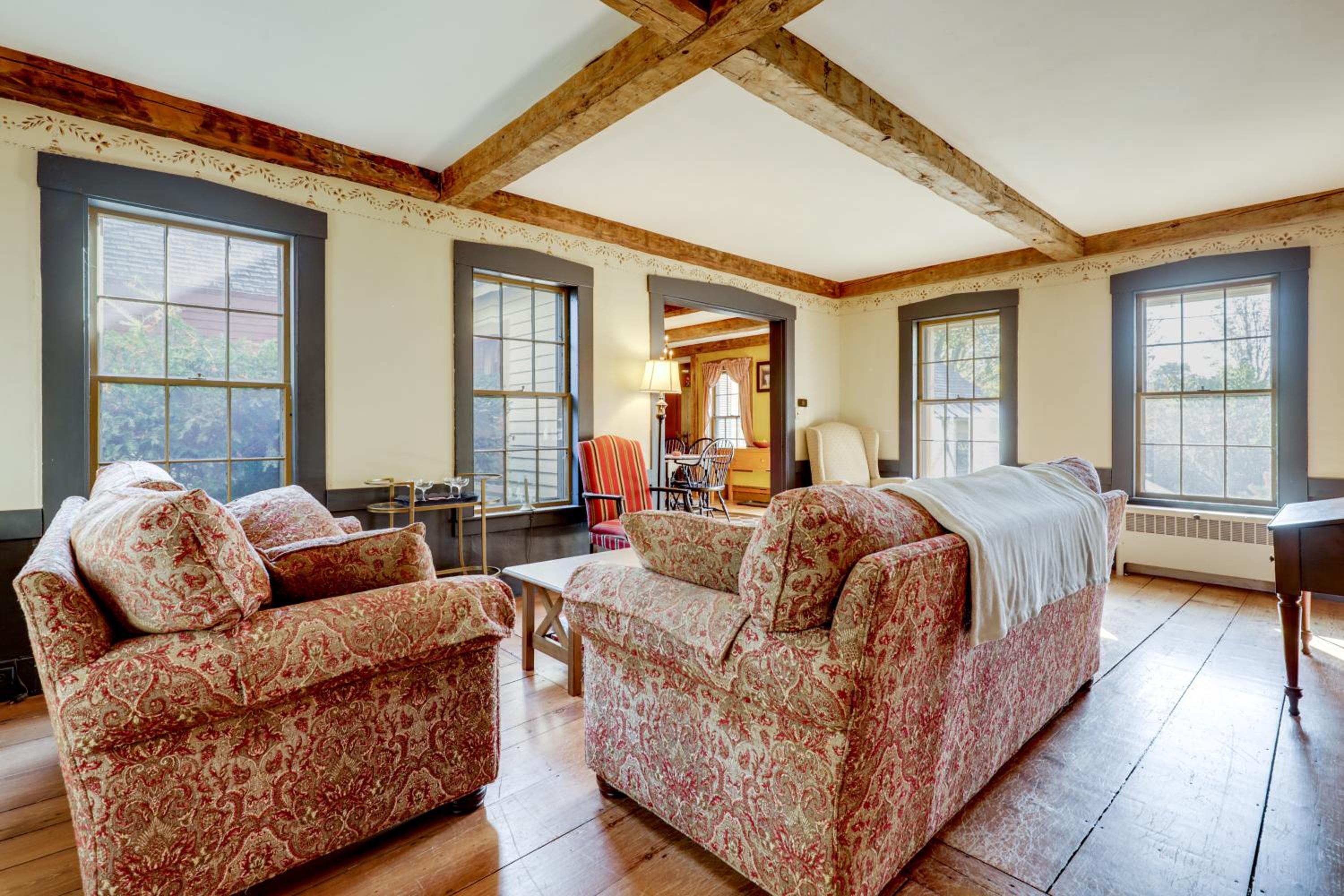 All-Season Lakefront Escape 8 Mi to Mount Sunapee