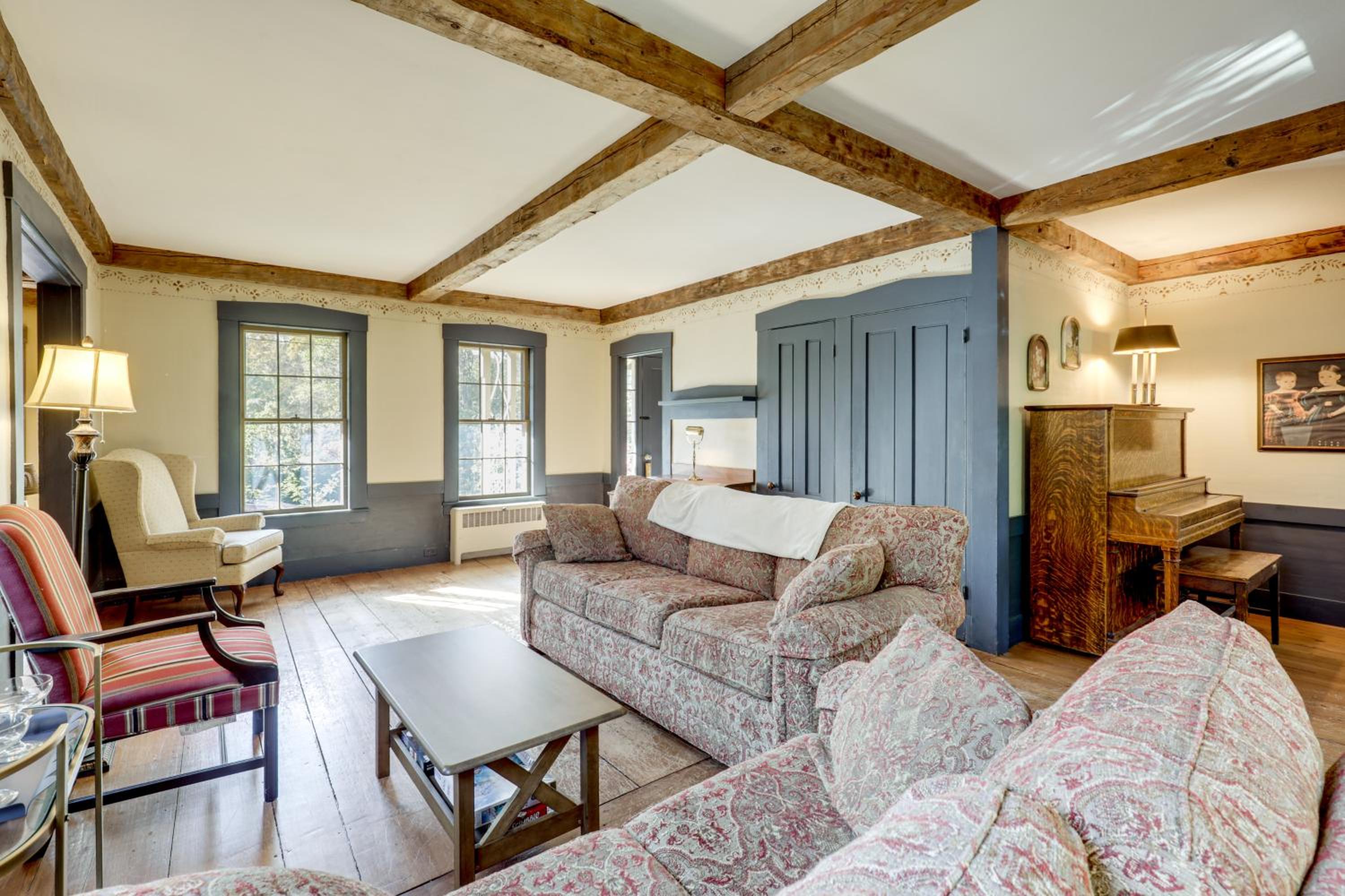 All-Season Lakefront Escape 8 Mi to Mount Sunapee