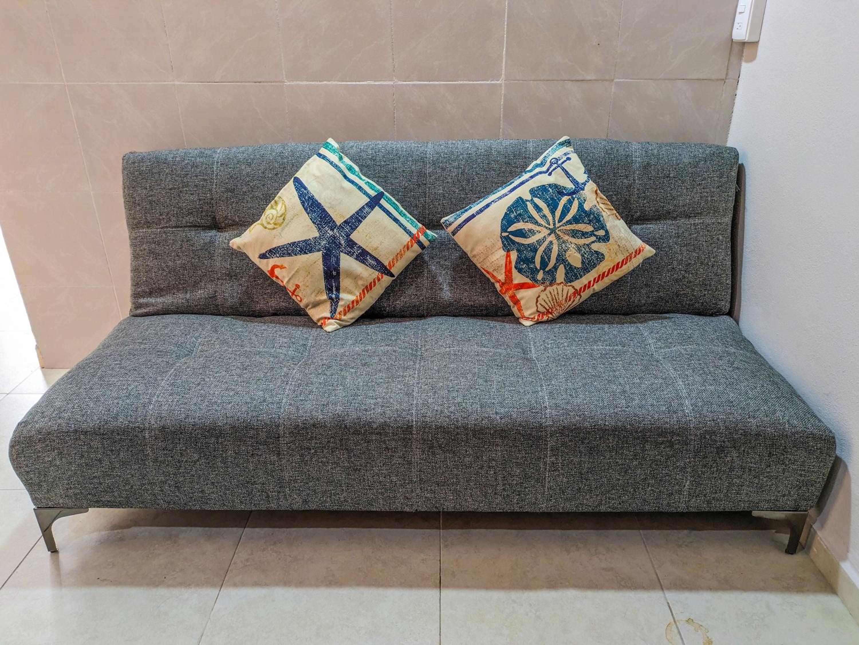 Romantic Escape 1 Bedroom 500m from Beach Memory Foam King Bed Kitchen Value Stay 2A