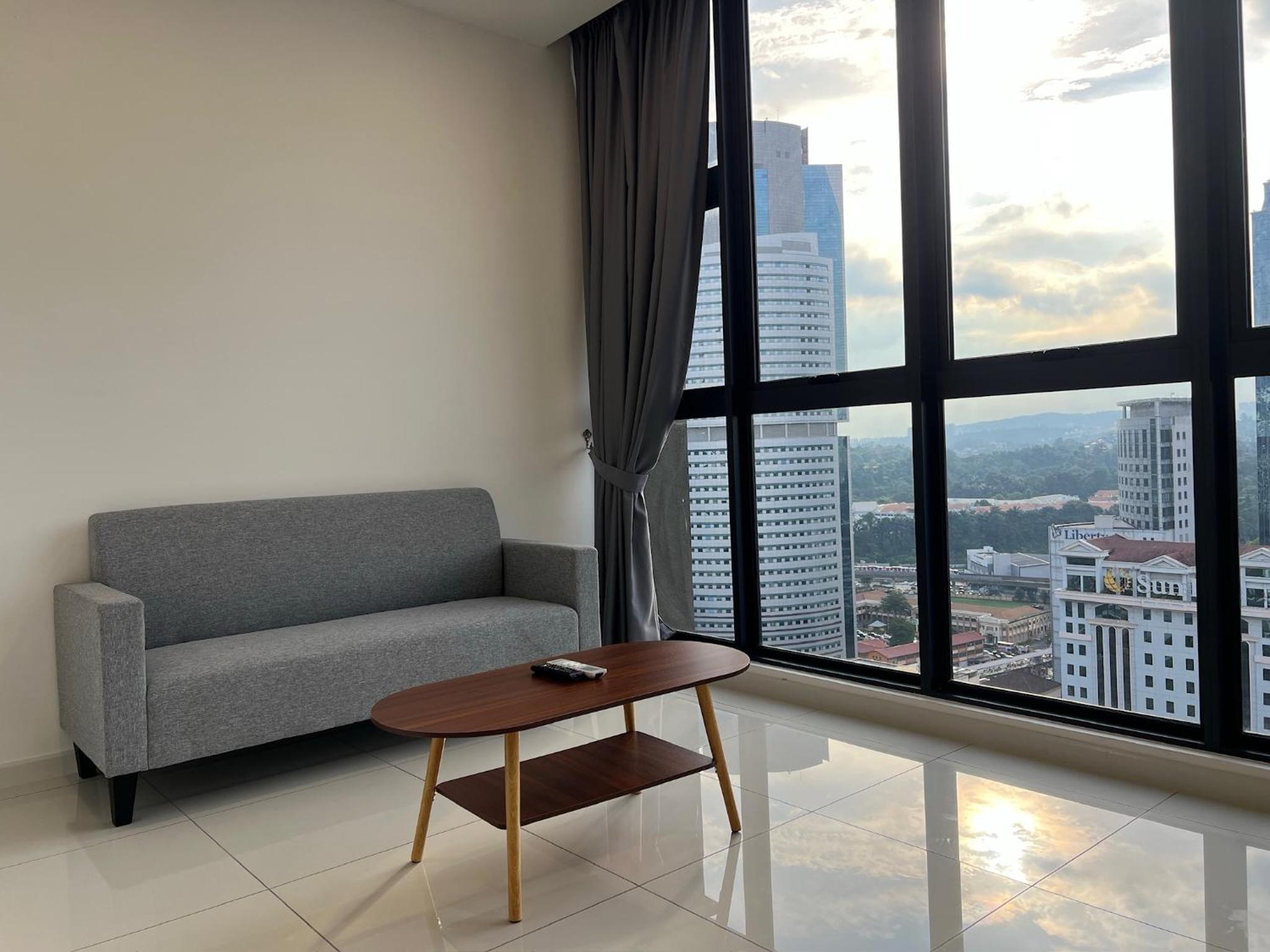 MAJESTIC RESlDENCE KLCC