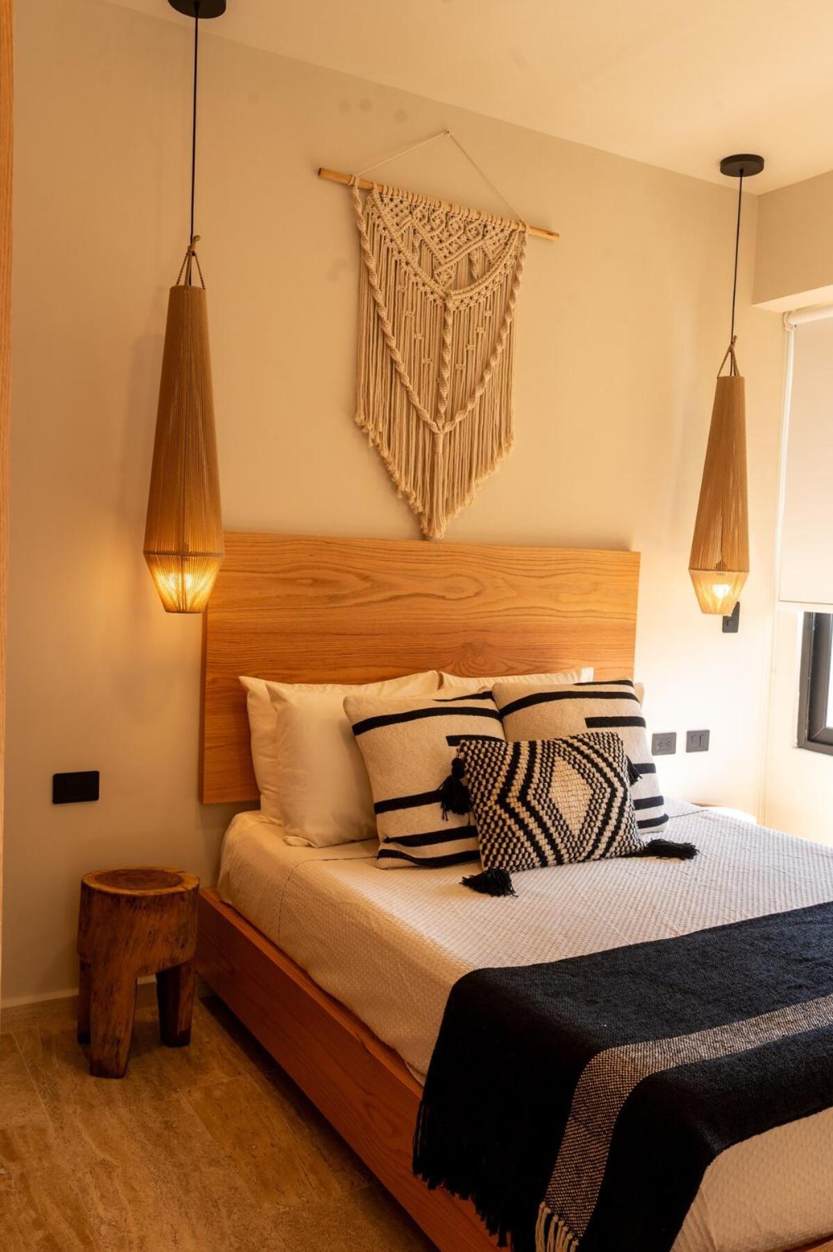 PH 3BR Jacuzzi beach club pass