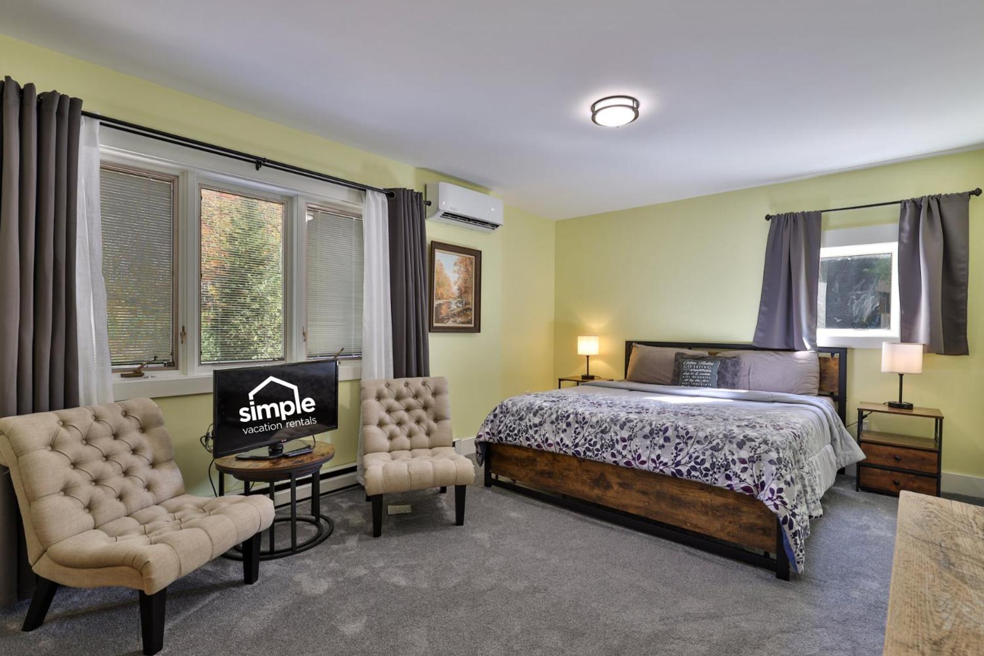 Chalet 91 at Killington - 4BR Luxury Lodge with Hot Tub, Sauna, Pool Table