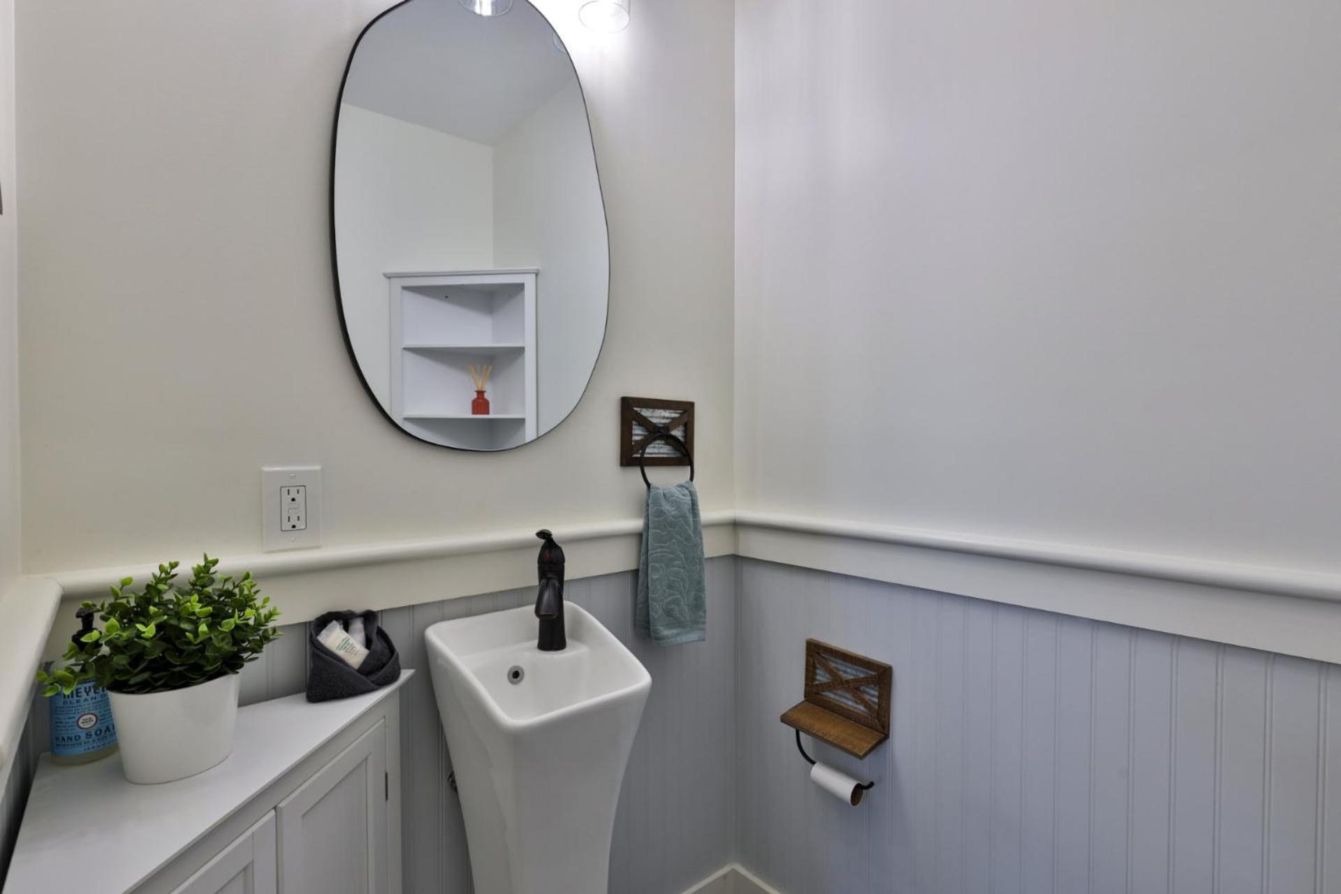 Chalet 91 at Killington - 4BR Luxury Lodge with Hot Tub, Sauna, Pool Table