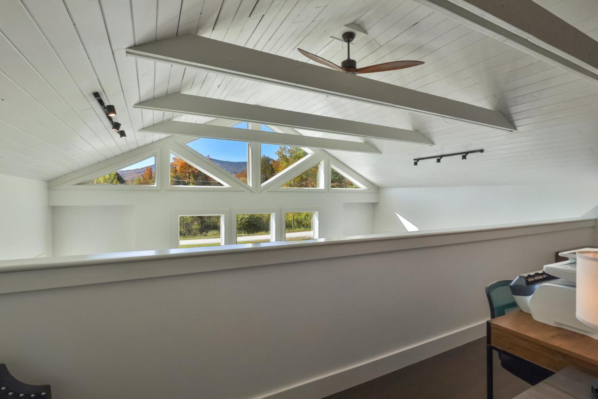 Chalet 91 at Killington - 4BR Luxury Lodge with Hot Tub, Sauna, Pool Table