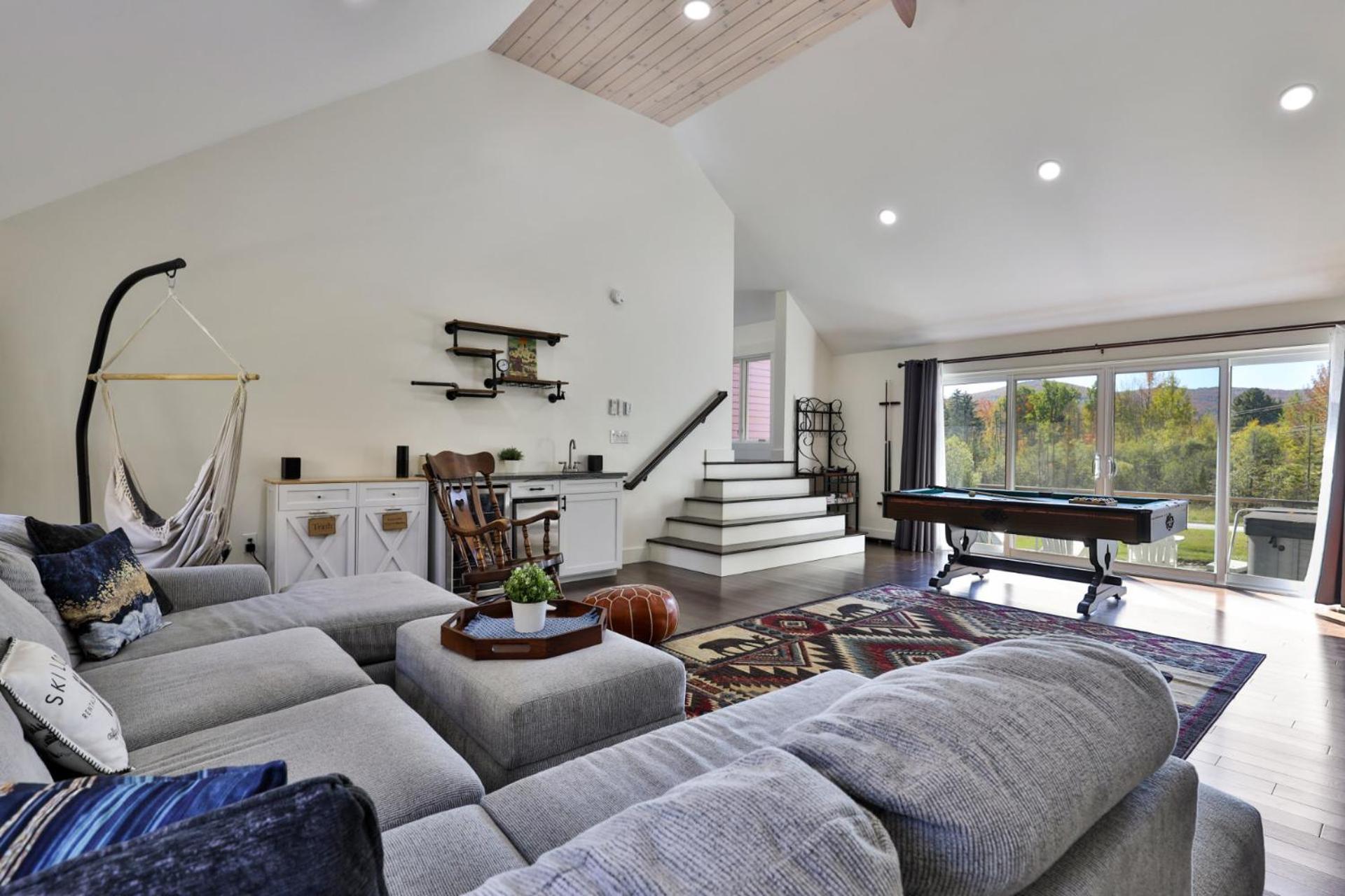 Chalet 91 at Killington - 4BR Luxury Lodge with Hot Tub, Sauna, Pool Table