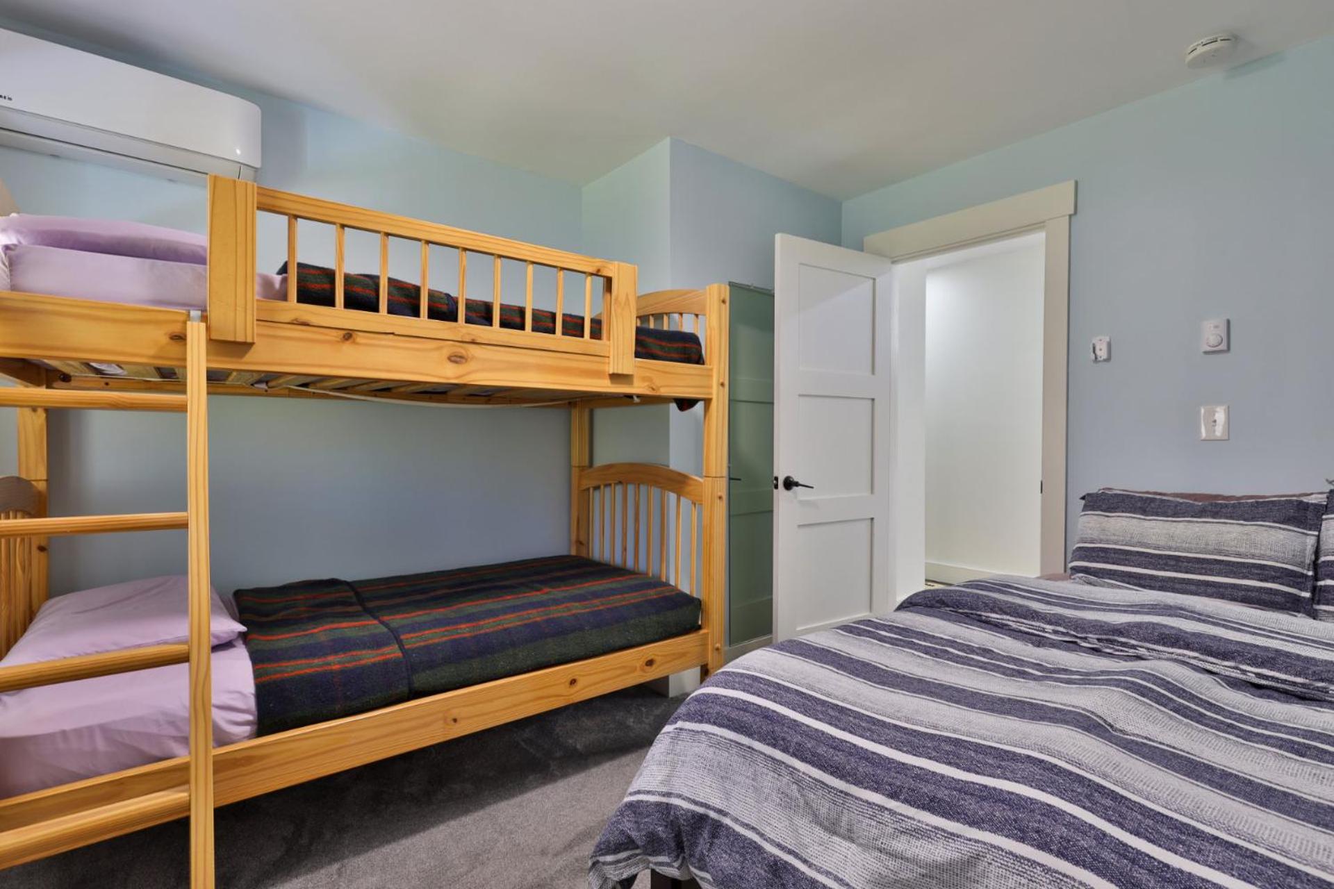 Chalet 91 at Killington - 4BR Luxury Lodge with Hot Tub, Sauna, Pool Table