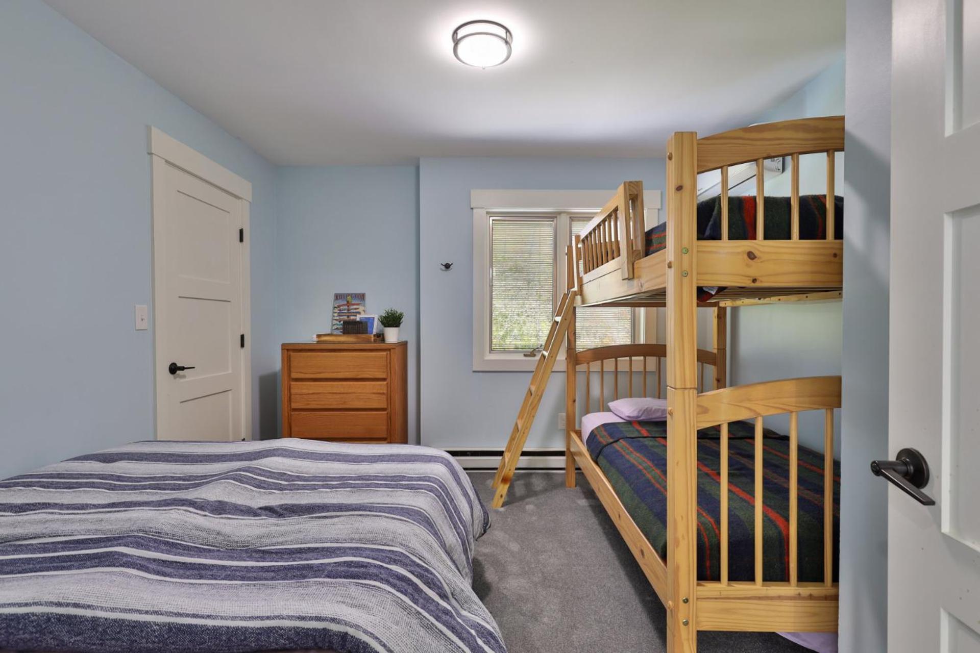 Chalet 91 at Killington - 4BR Luxury Lodge with Hot Tub, Sauna, Pool Table