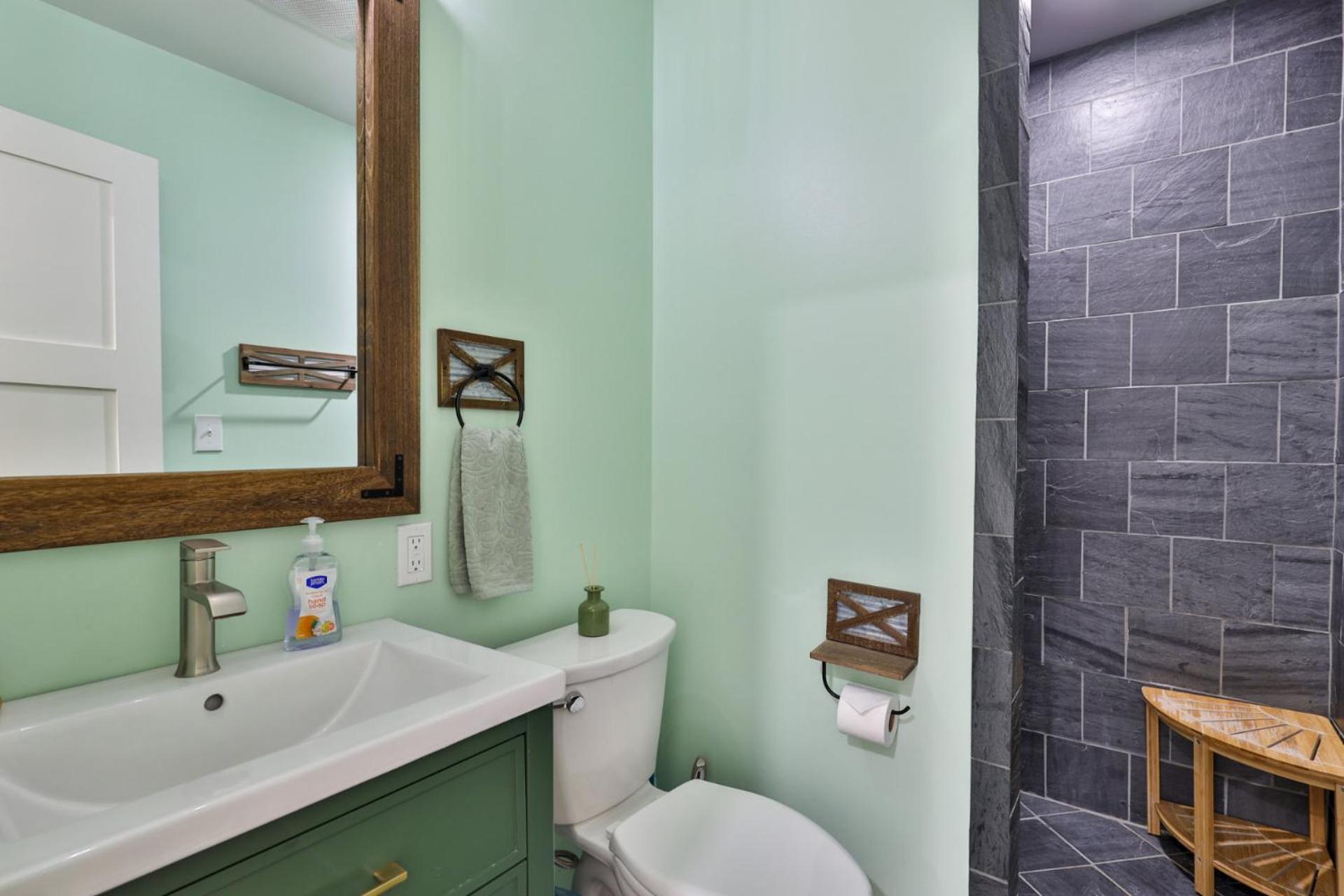 Chalet 91 at Killington - 4BR Luxury Lodge with Hot Tub, Sauna, Pool Table