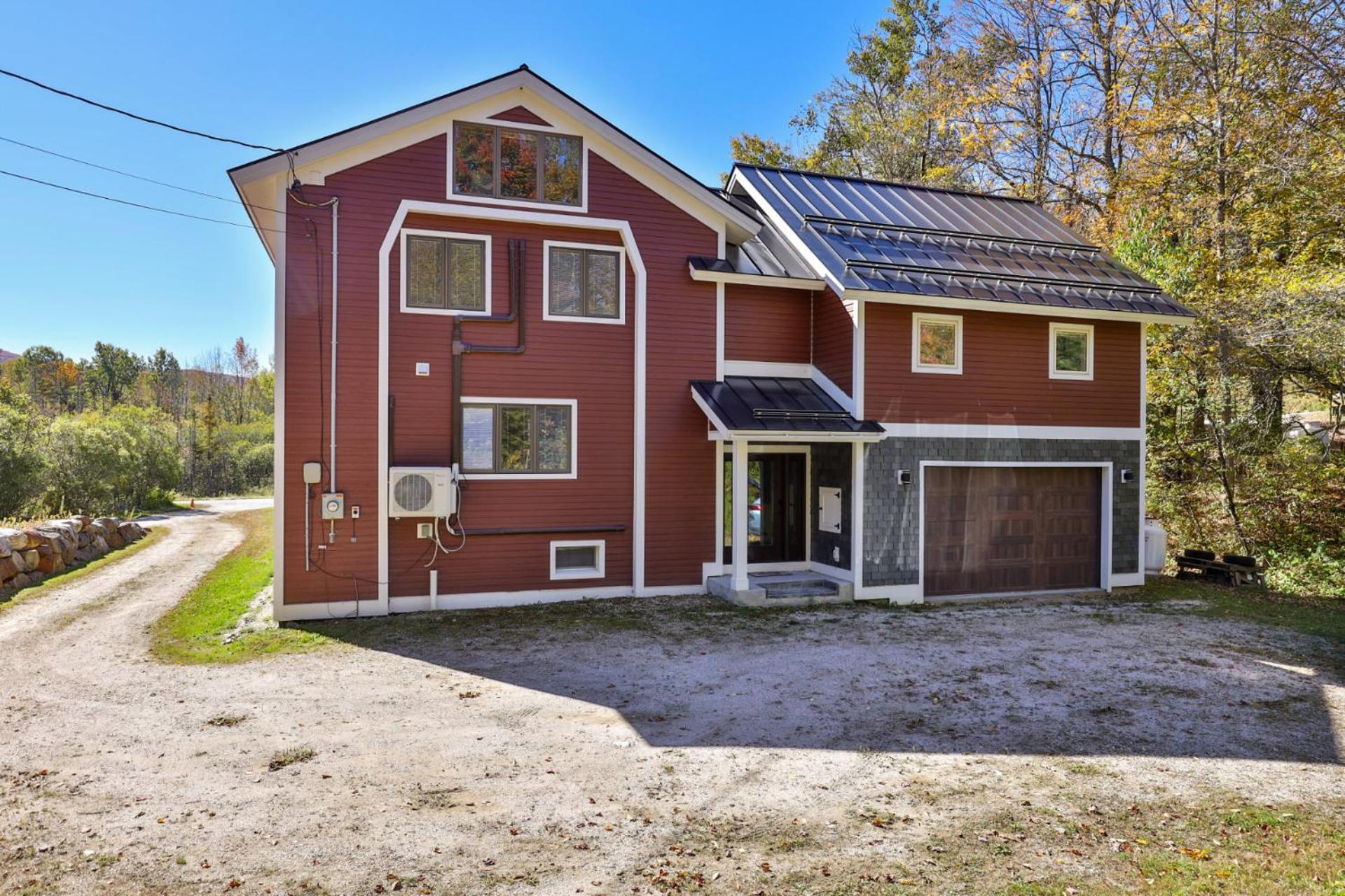 Chalet 91 at Killington - 4BR Luxury Lodge with Hot Tub, Sauna, Pool Table