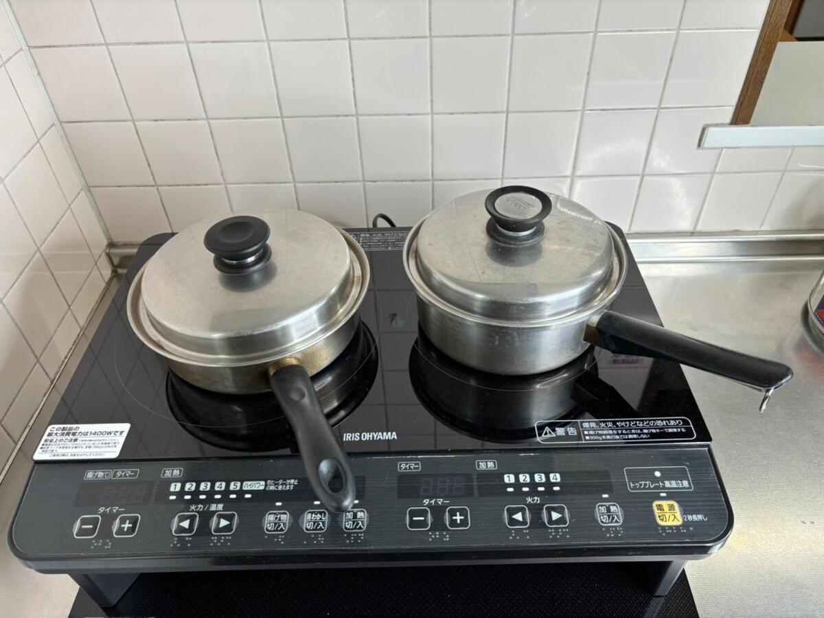 Shibuya Ward, 3 bedrooms, 15 minutes to Shinjuku Station by foot and subway 貸切一軒家9名様 新宿駅から4分の幡ヶ谷駅徒歩11分 渋谷駅直通バス停徒歩1分 ピアノと防音室有