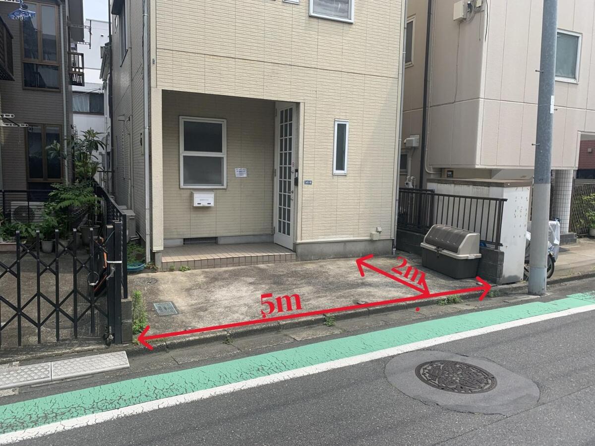 Shibuya Ward, 3 bedrooms, 15 minutes to Shinjuku Station by foot and subway 貸切一軒家9名様 新宿駅から4分の幡ヶ谷駅徒歩11分 渋谷駅直通バス停徒歩1分 ピアノと防音室有