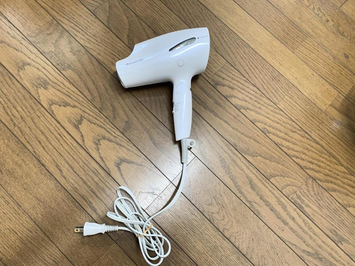 Shibuya Ward, 3 bedrooms, 15 minutes to Shinjuku Station by foot and subway 貸切一軒家9名様 新宿駅から4分の幡ヶ谷駅徒歩11分 渋谷駅直通バス停徒歩1分 ピアノと防音室有