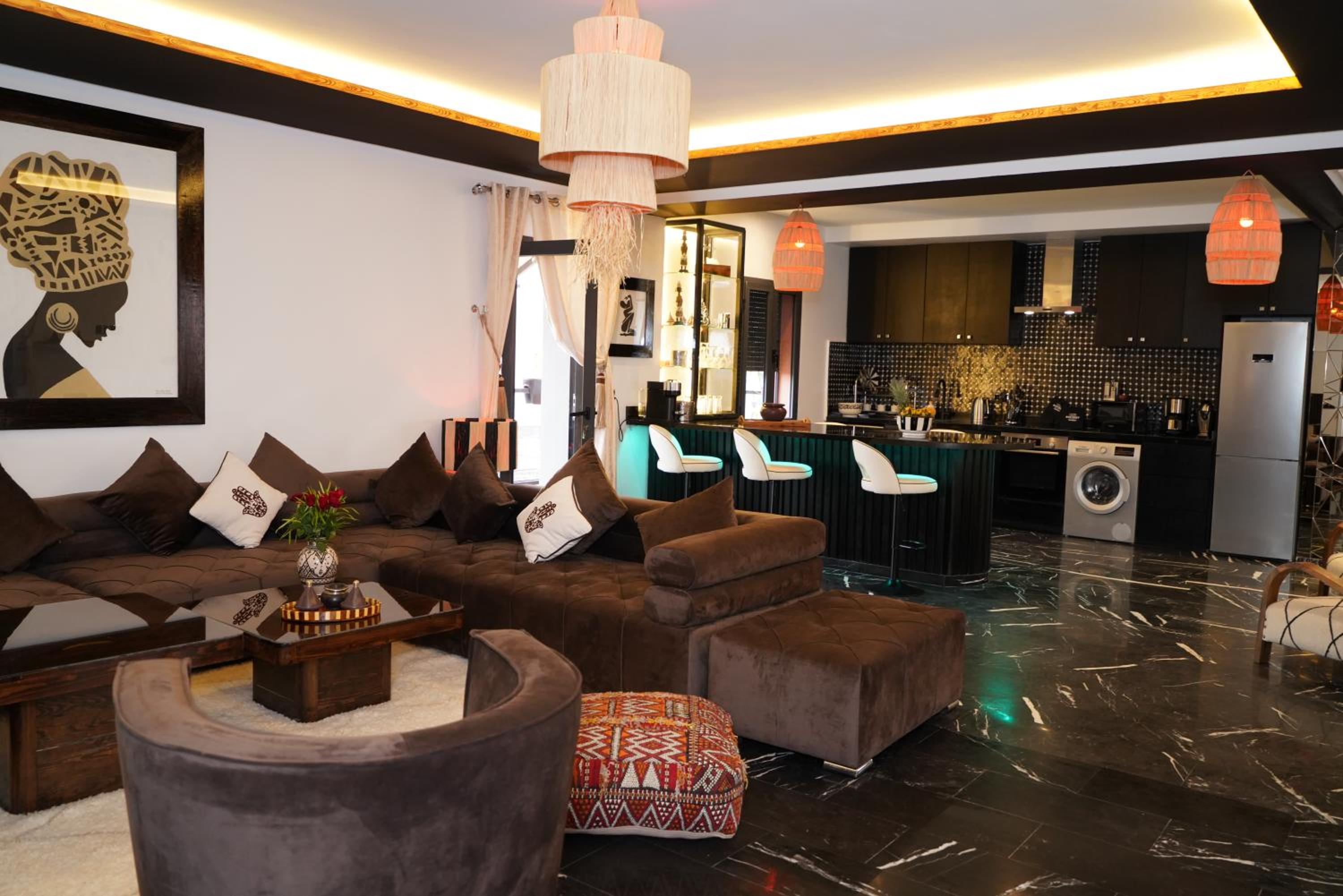 Design Art Gallery Apartment Marrakech swimming pool on the Roof