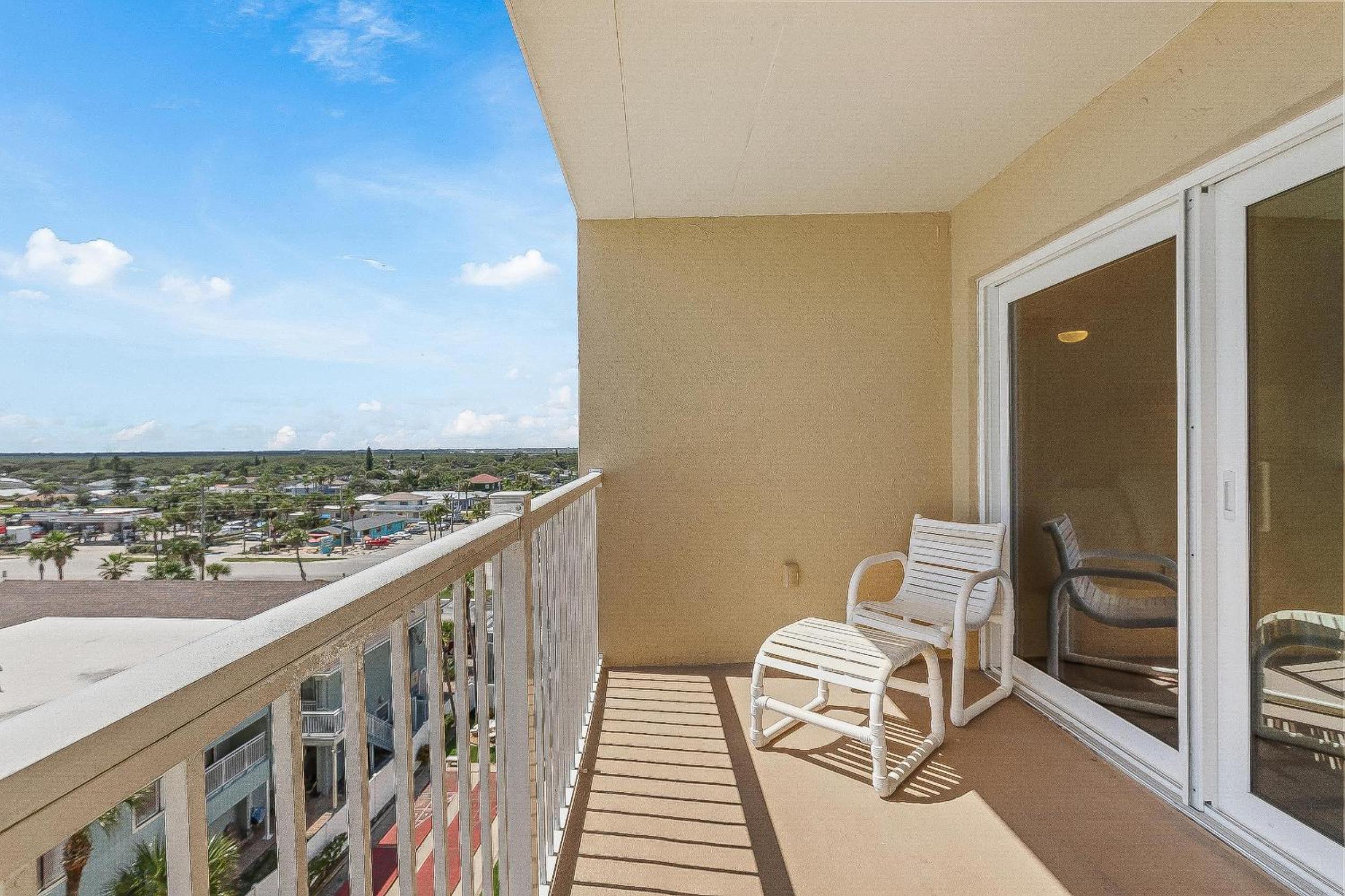 Ponce de Leon Towers 707