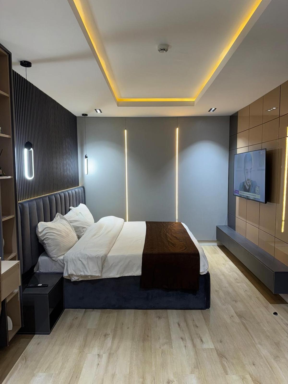 Sapphire Suite