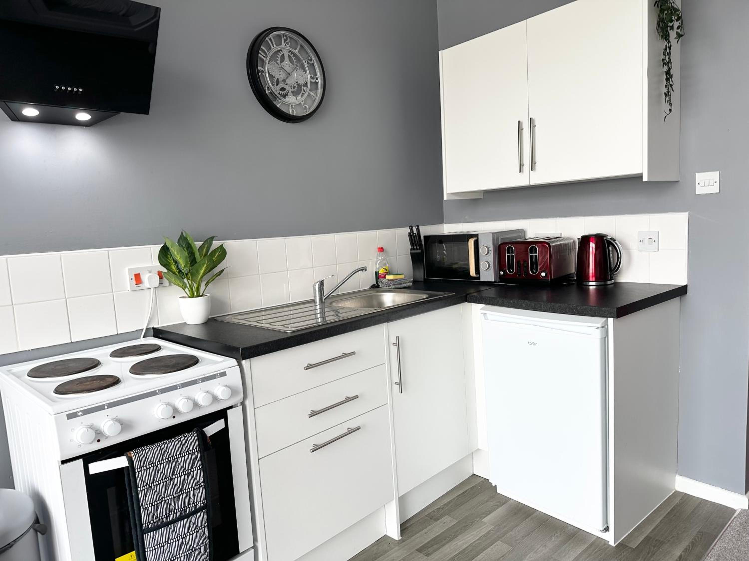 The Board Games Apartments - Brought to you by Coastline Retreats - Themed town centre apartments ALL WITH LUXURY 2 PERSON JACUZZI BATHS - 5 mins walk to t
