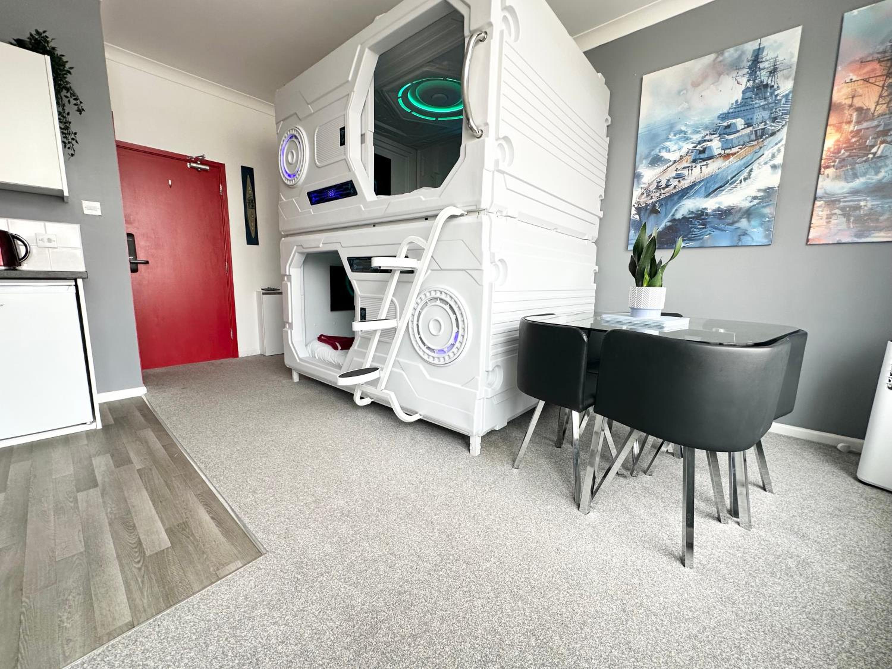 The Board Games Apartments - Brought to you by Coastline Retreats - Themed town centre apartments ALL WITH LUXURY 2 PERSON JACUZZI BATHS - 5 mins walk to t
