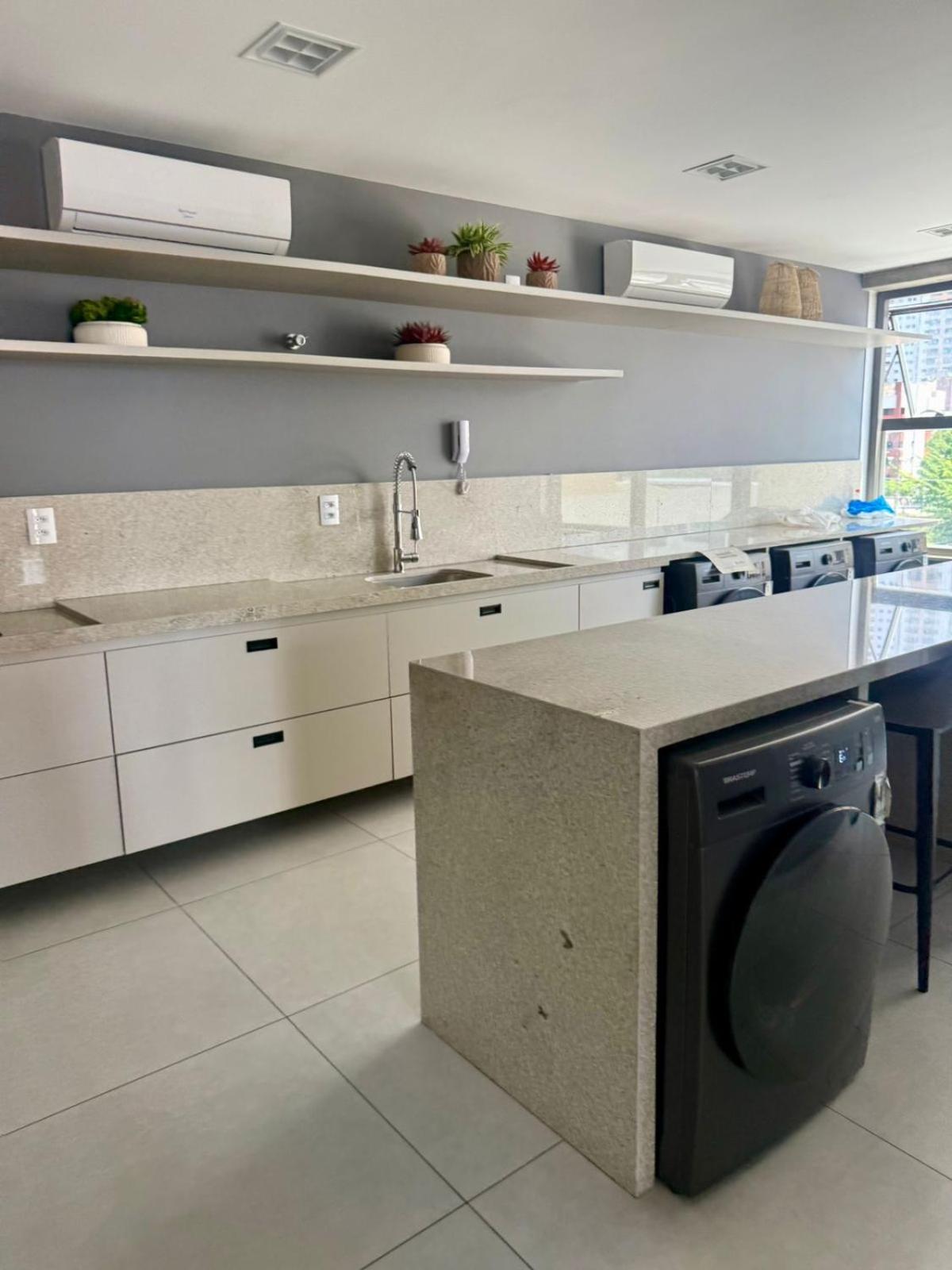 Simple Suites Manaira