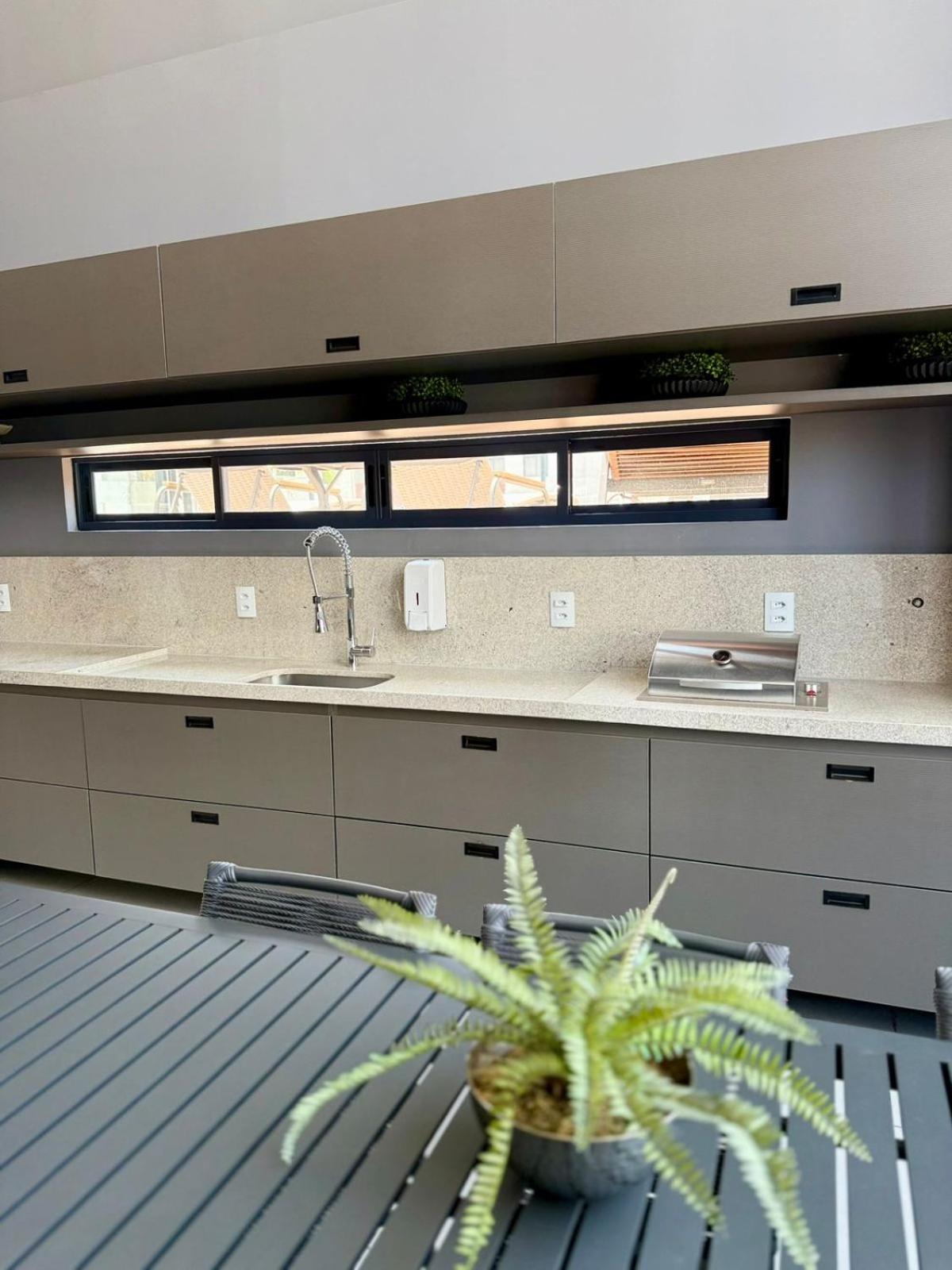 Simple Suites Manaira