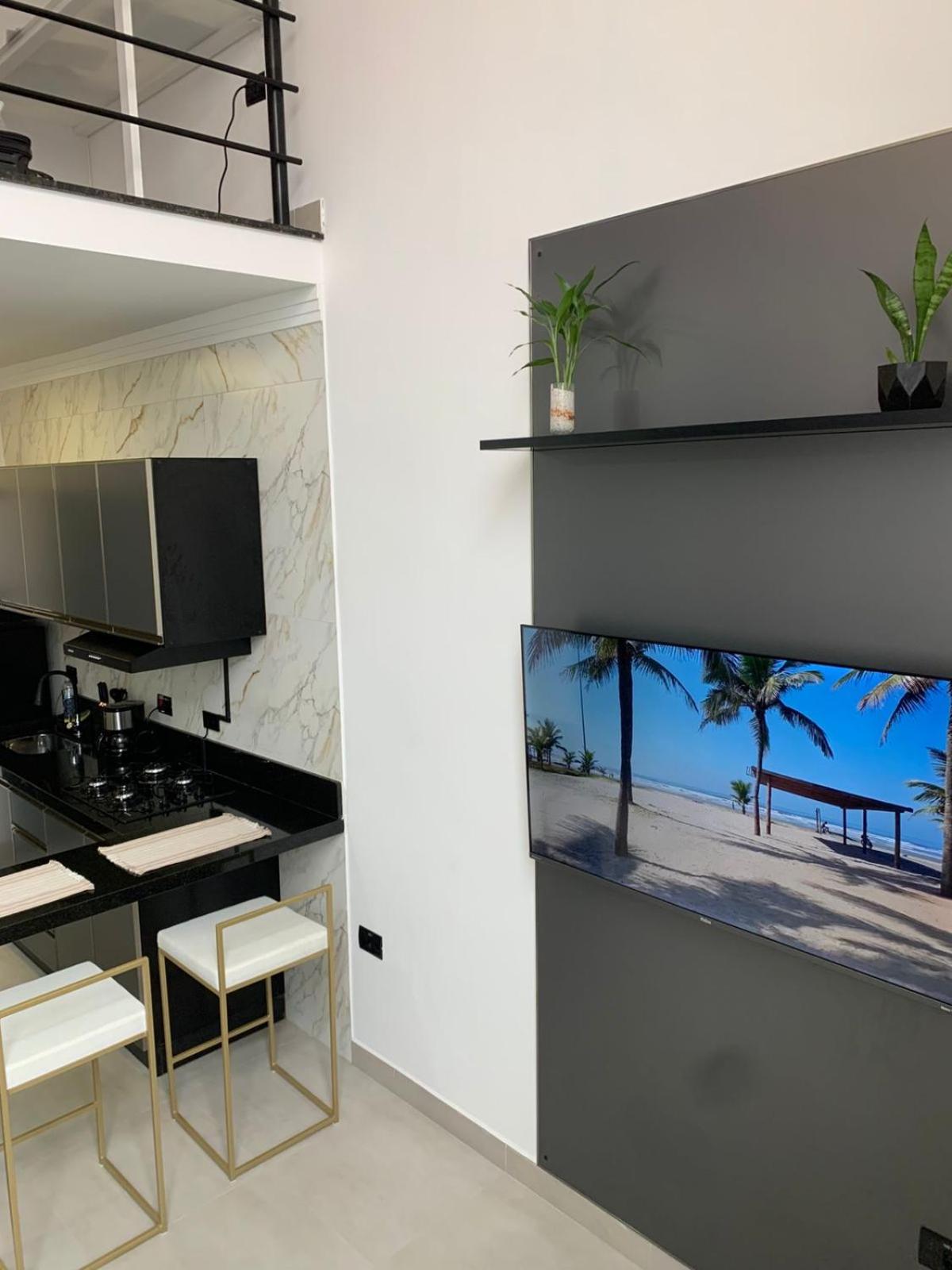 Loft Peruíbe estilo hotel-conforto a 3min da praia